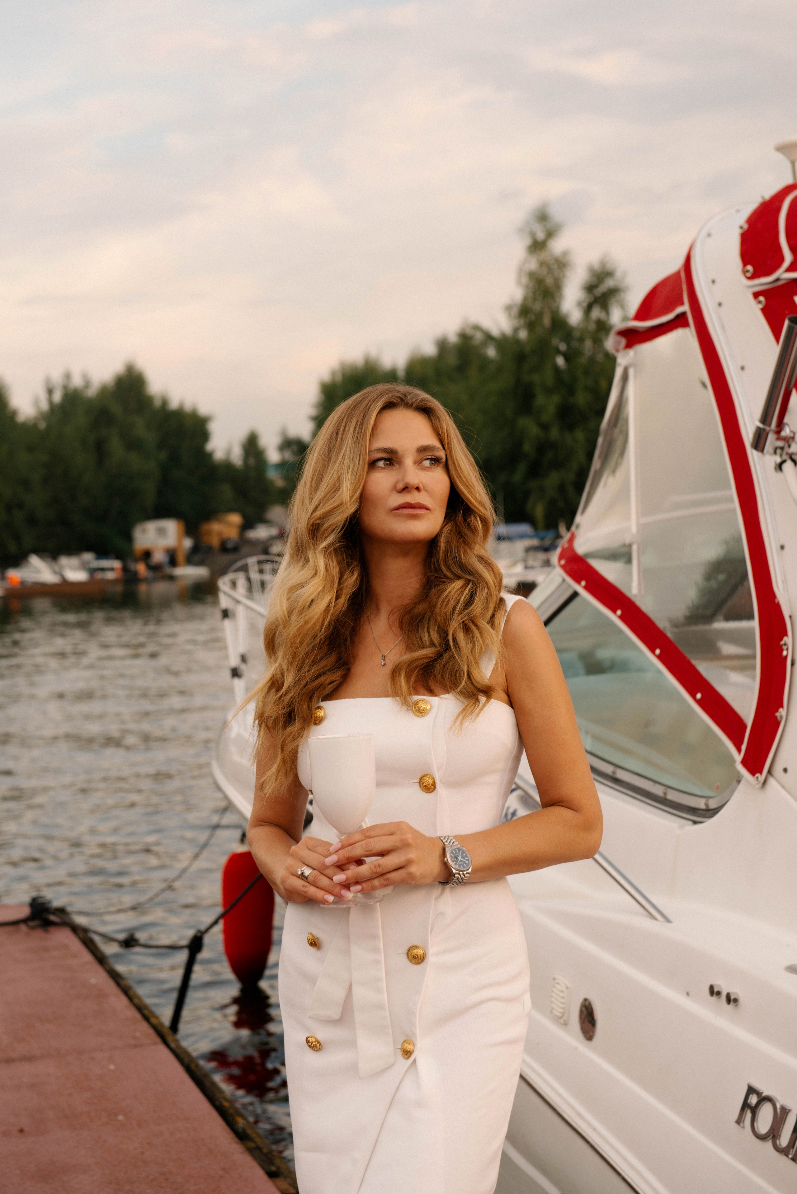 Люба. Главная