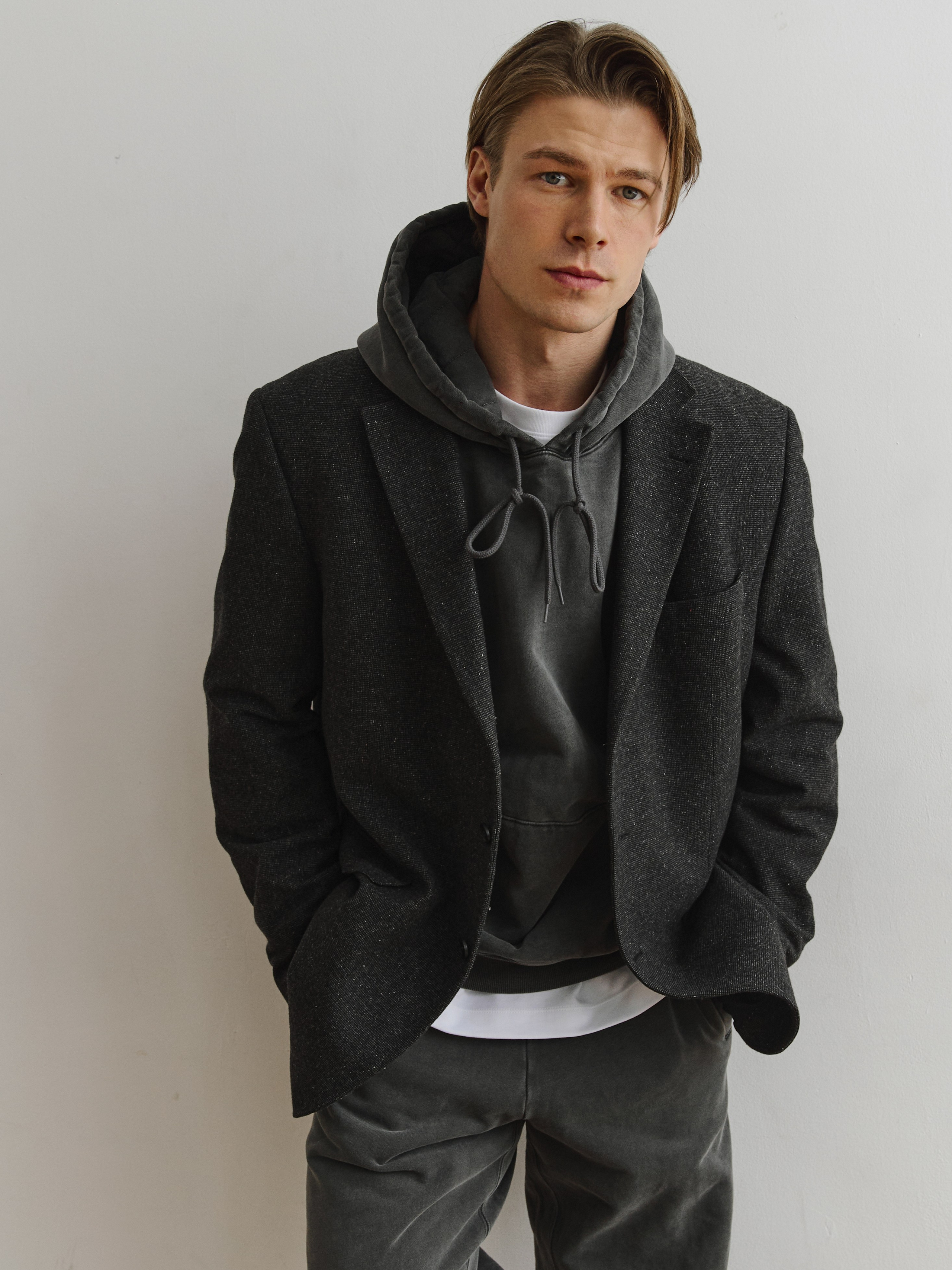 Съёмка для продакшна Buro. Fashion фотограф в Москве Ксения Чупрунова