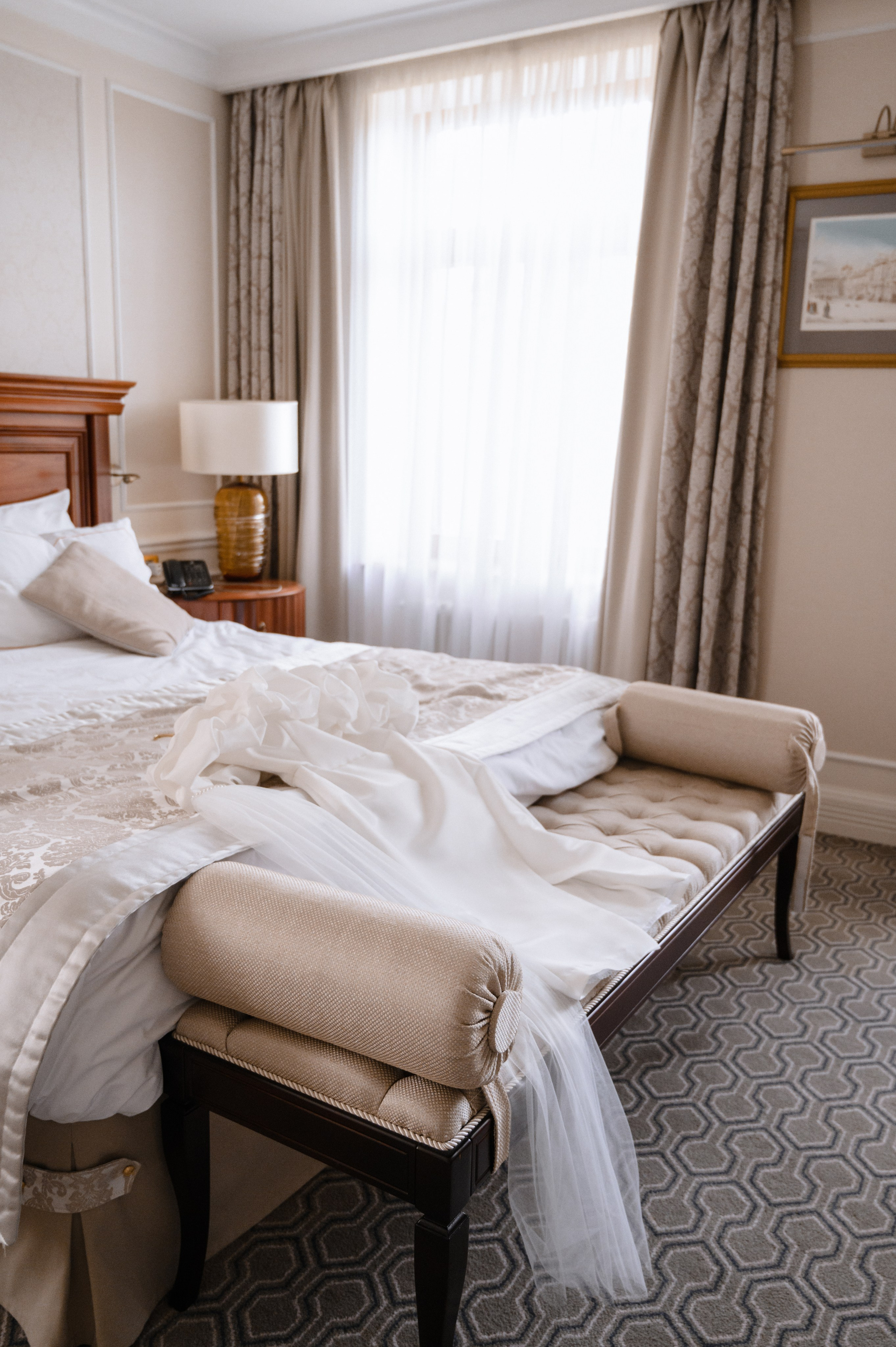 Свадьба. Профессиональный фотограф беременности в СПБ. Стильные фотосессии беременности в стиле минимализм и классическая фотография