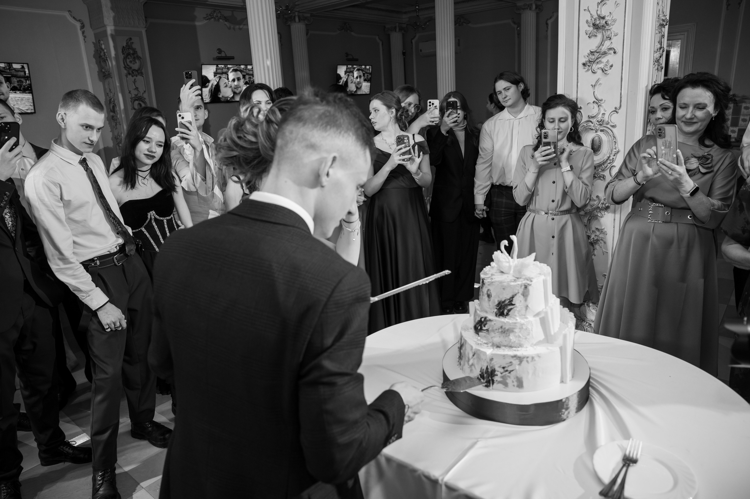 Константин и Дарья, ЗАГС ВДНХ, отель Soluxe, ресторан «Антик». Свадебный и репортажный фотограф (Москва, Королев и другие)