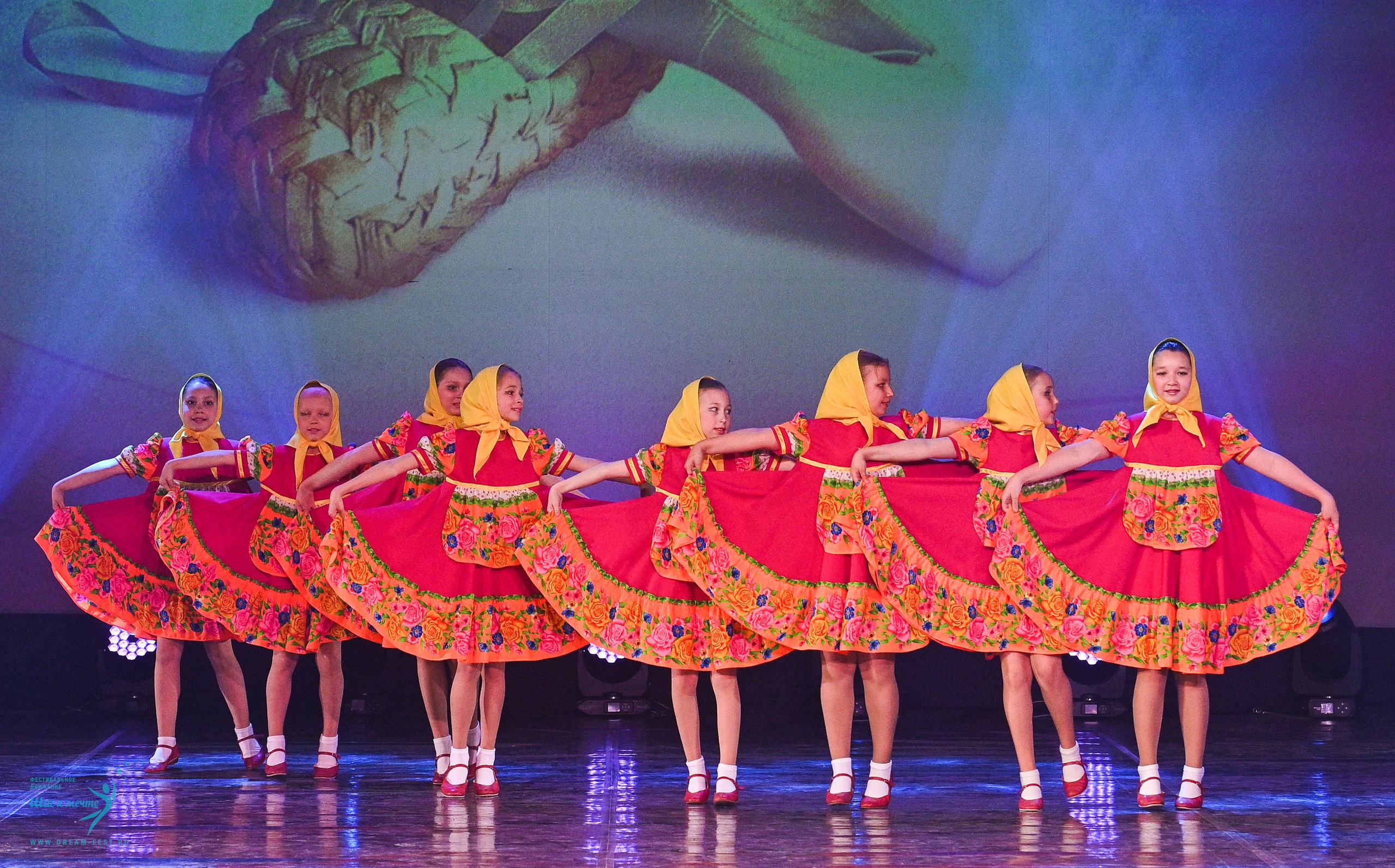 24.05.2025 «Мир под названием — Искусство танца» Фестивальное движение «Шаг к мечте» г. Кострома. Медиастудия Фото Концепт