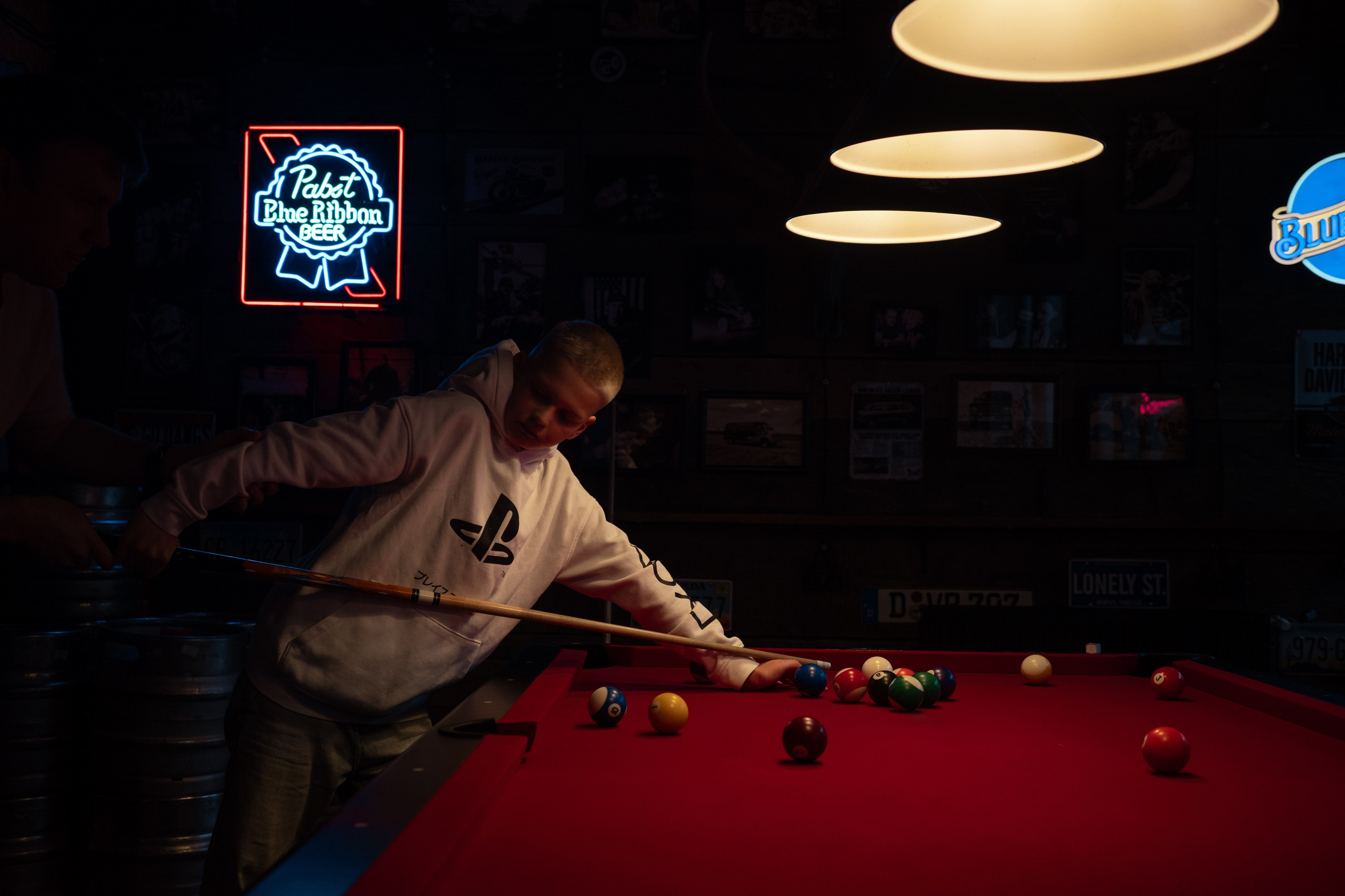 WALKING AROUND TOWN. ANASTASIA SYUTKINA PHOTOGRAPHY