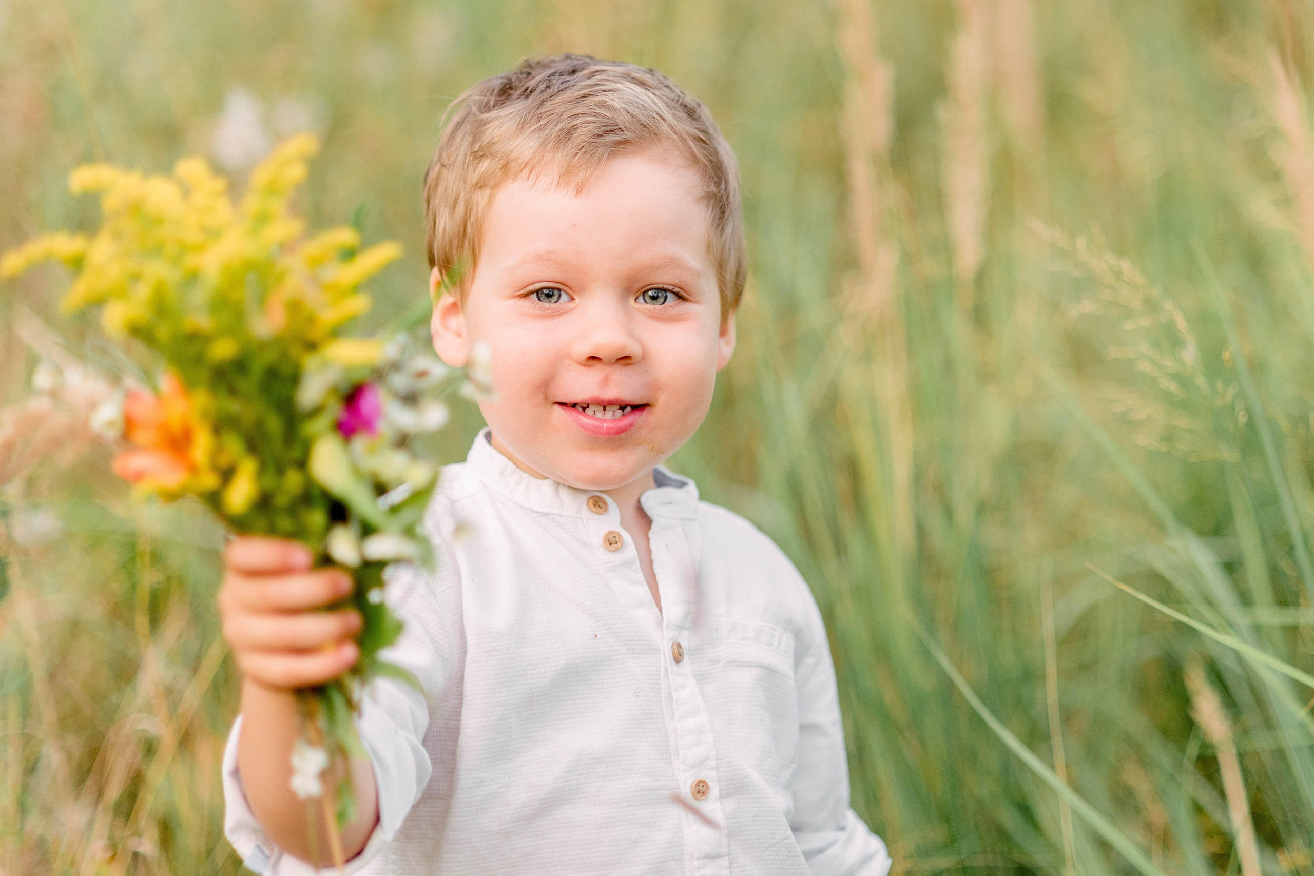 В поле. Фотограф Юлия Попова