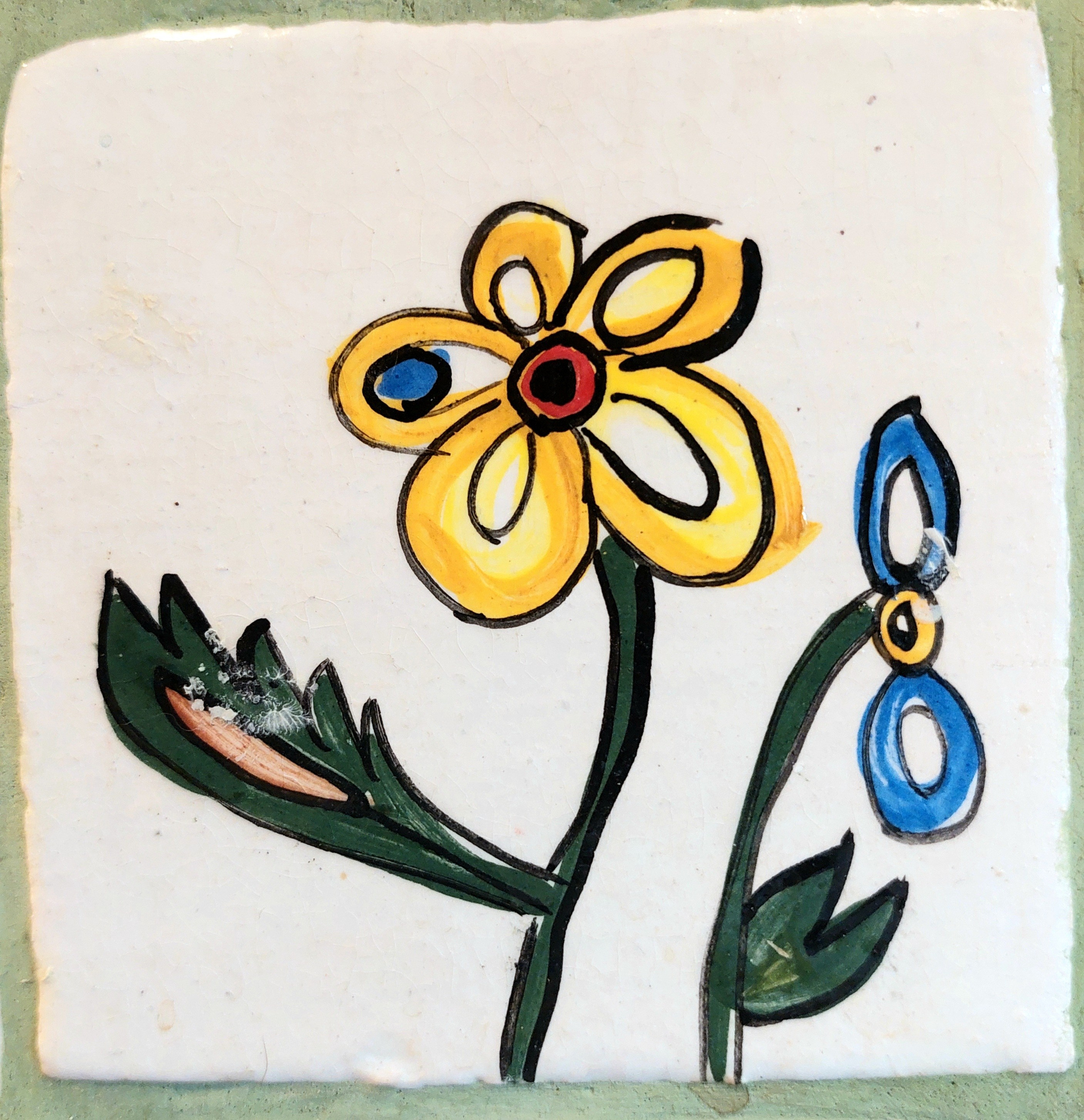 Много плиток-цветочков. Керамика с историей. Елена Рогалёва