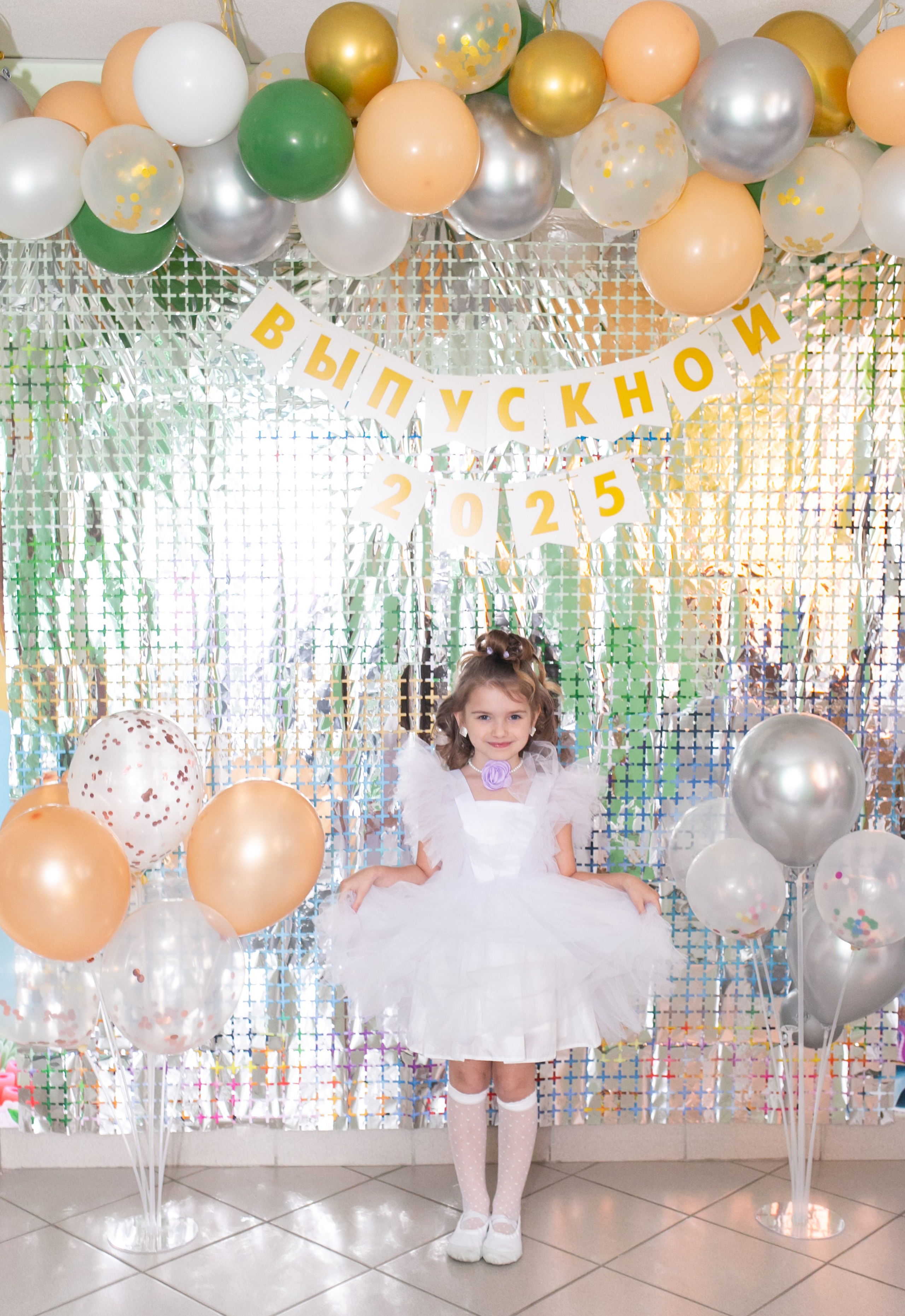 Выпускные и Утренники. Фотограф новорожденных и семейный фотограф НСО г. Бердск Марина Львова