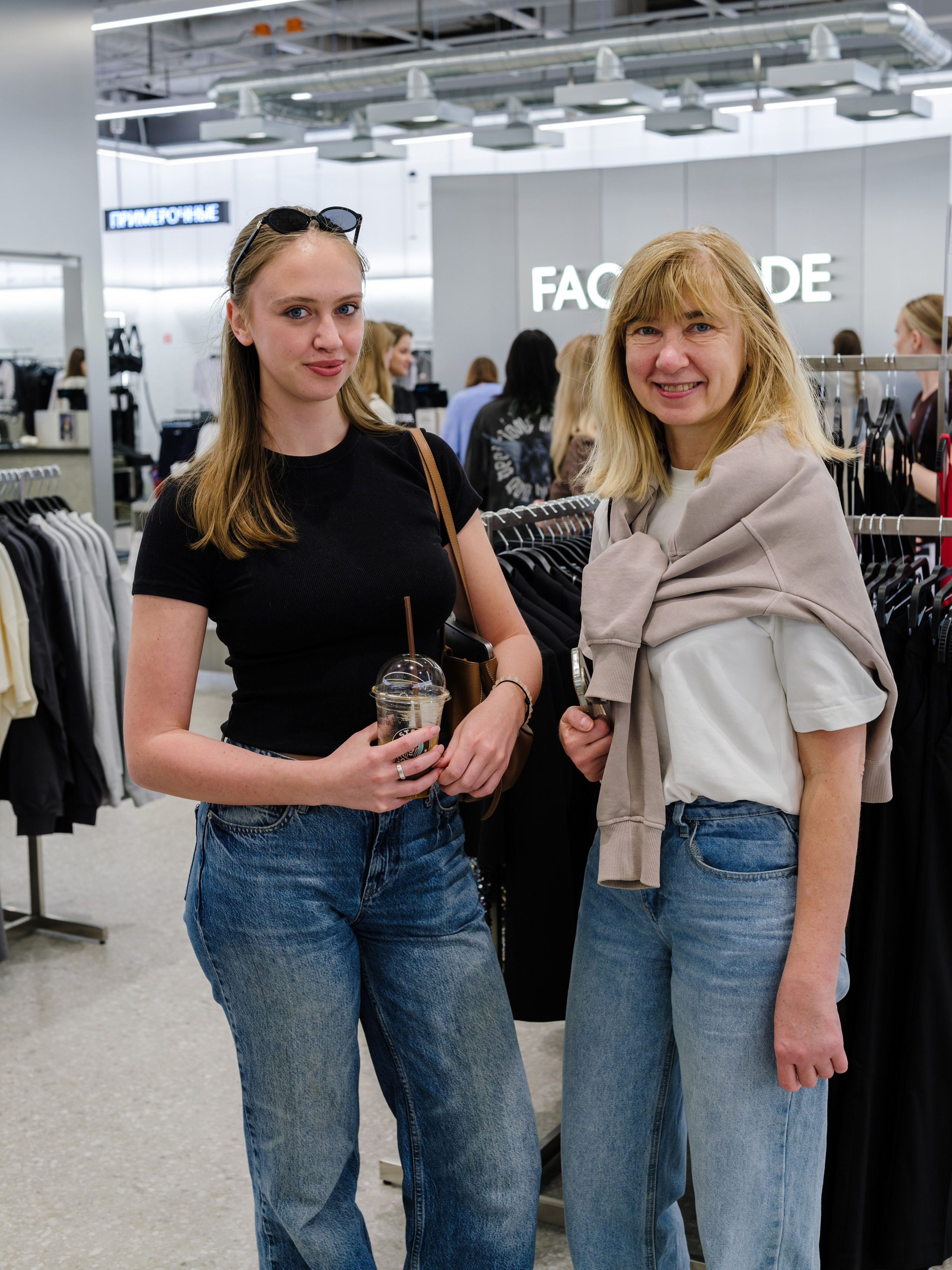 Открытие FACECODE. Репортажный и портретный фотограф в Москве Илья Спиридонов