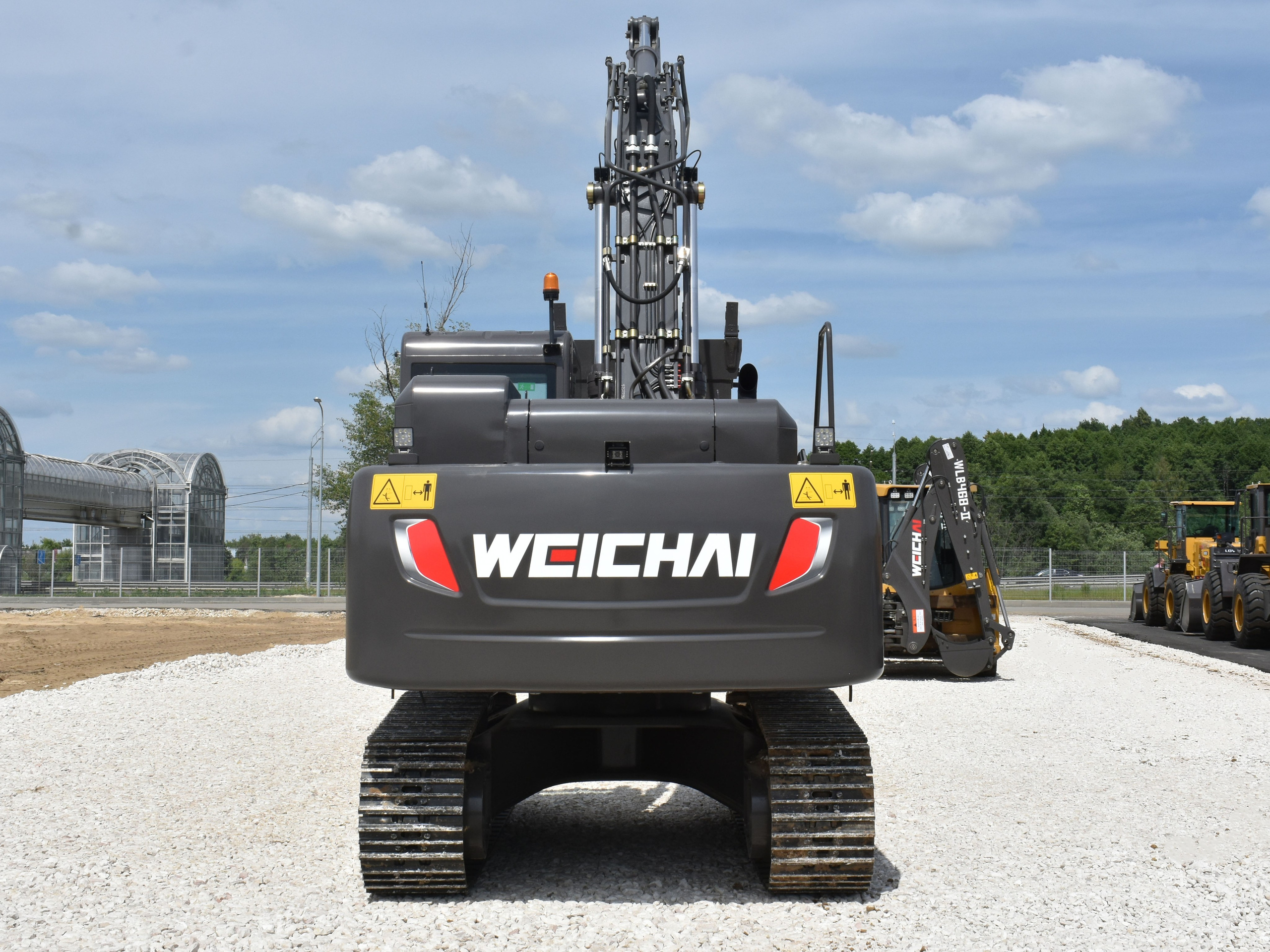 Фото гус. экс. Weheavy WE225E2-N. Продажа и обслуживание грузовой техники и спецтехники в г. Новосибирск компания СТИ