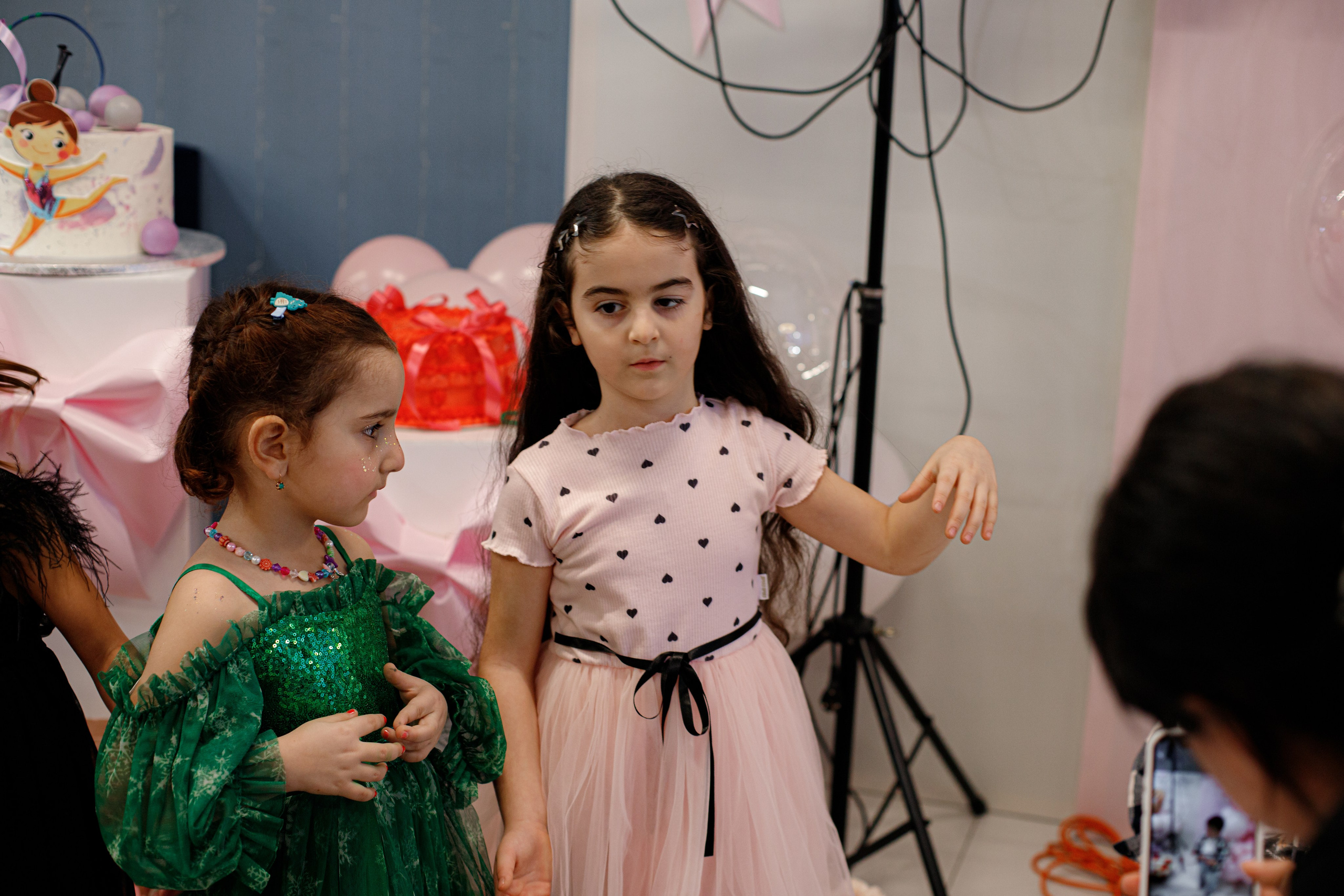 ASIA'S BIRTHDAY PARTY. Photokarish