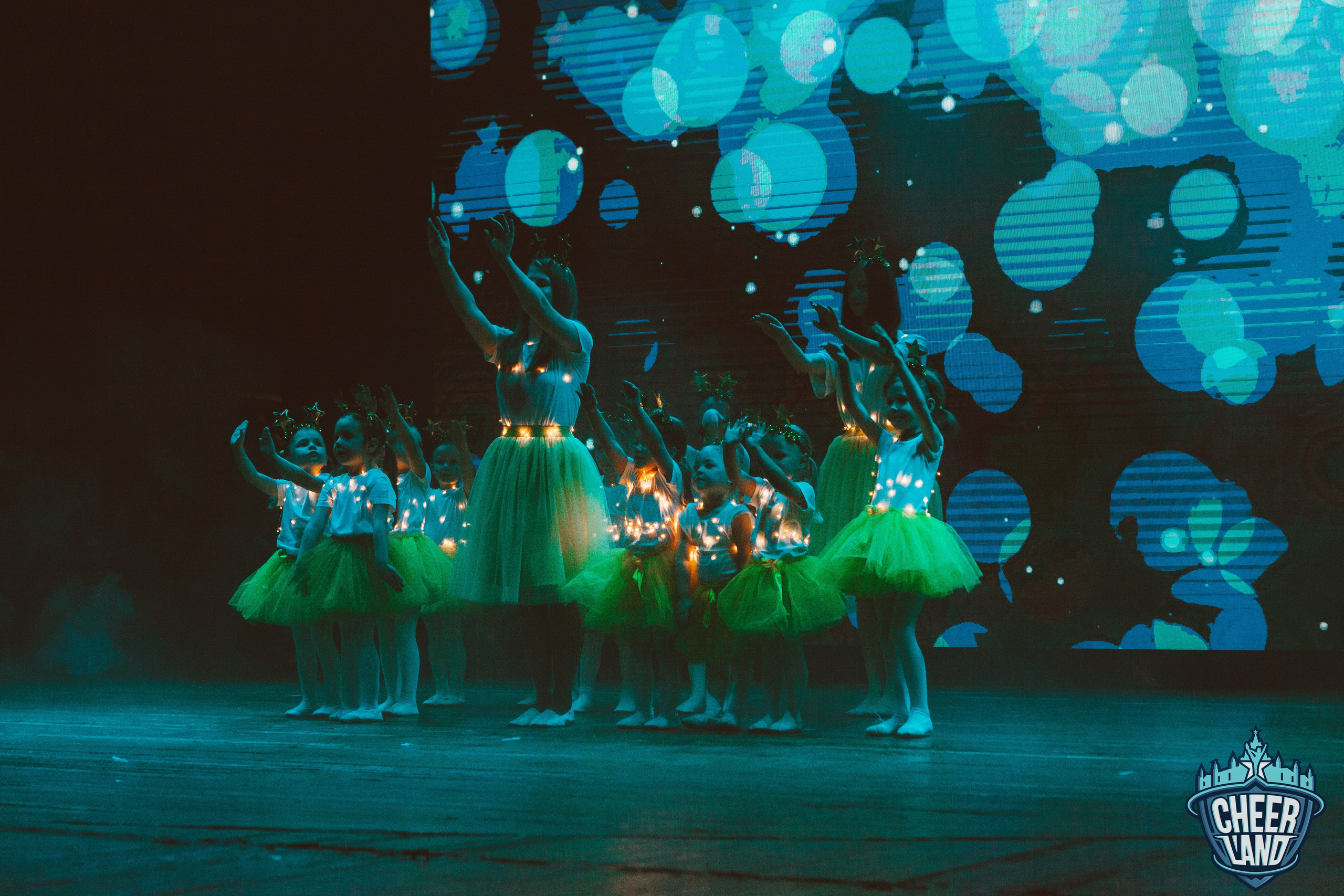 КОСМИЧЕСКОЕ НОВОГОДНЕЕ ПУТЕШЕСТВИЕ «CHEER LAND». Репортажный, семейный, свадебный, портретный фотограф