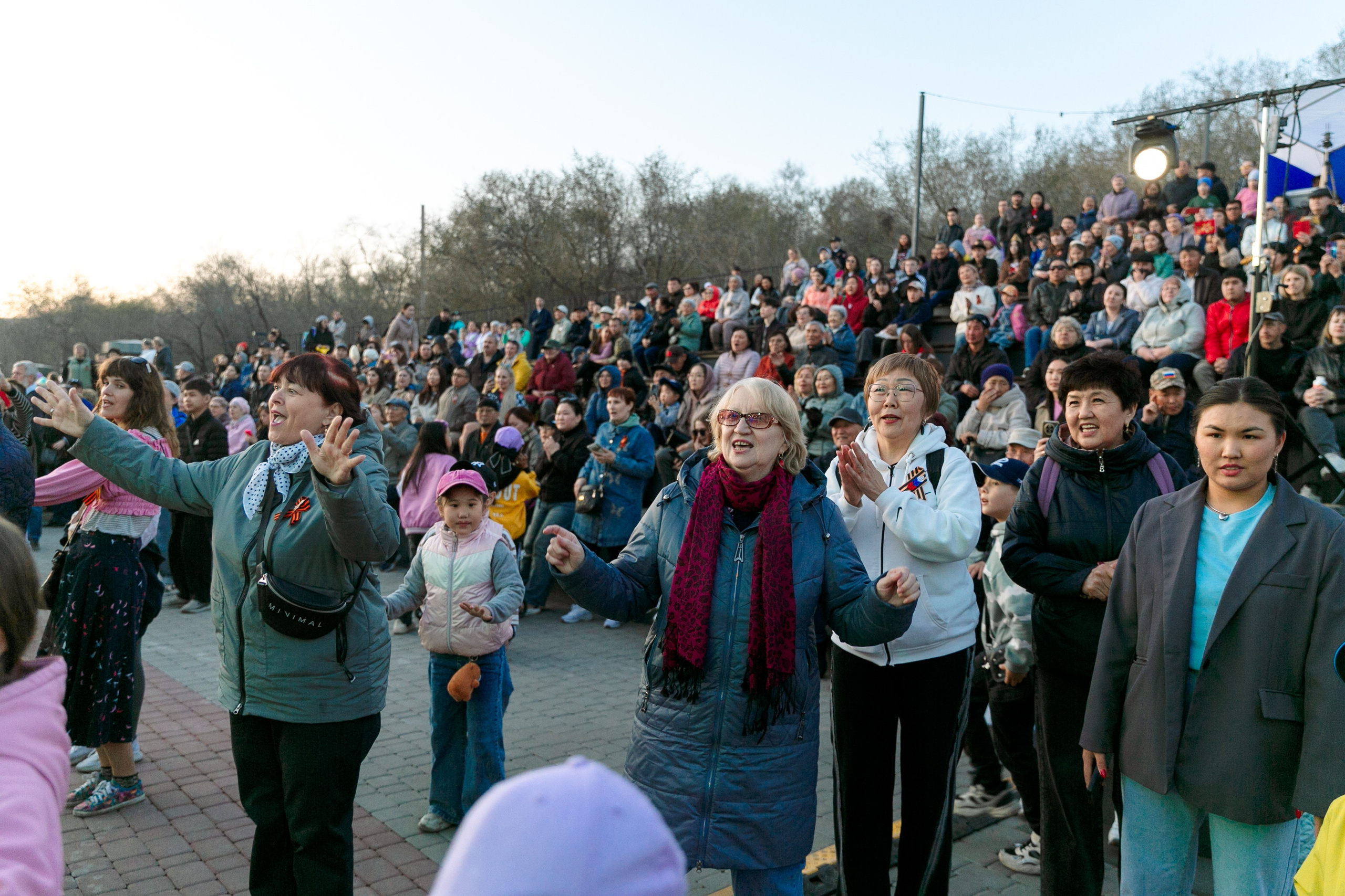 Концерт приуроченный к празднованию 80 лет победл. Свадебный и семейный фотограф в Улан-Удэ