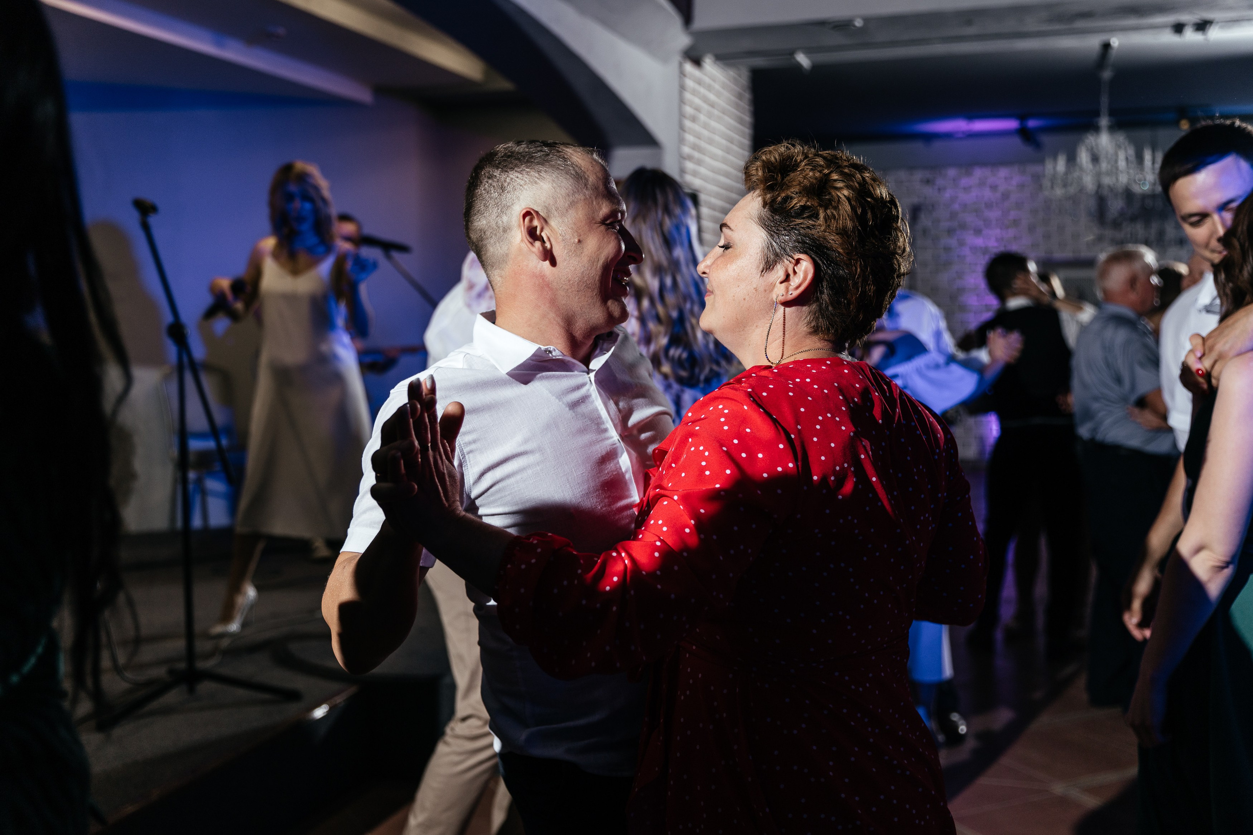 Свадебный фотограф Уфа — Руслан ГабдлисламовЖивые эмоции, красивые кадры, воспоминания на всю жизнь.Работаю по всей Республике Башкортоста. Свадебный фотограф Уфа Руслан Габдлисламов