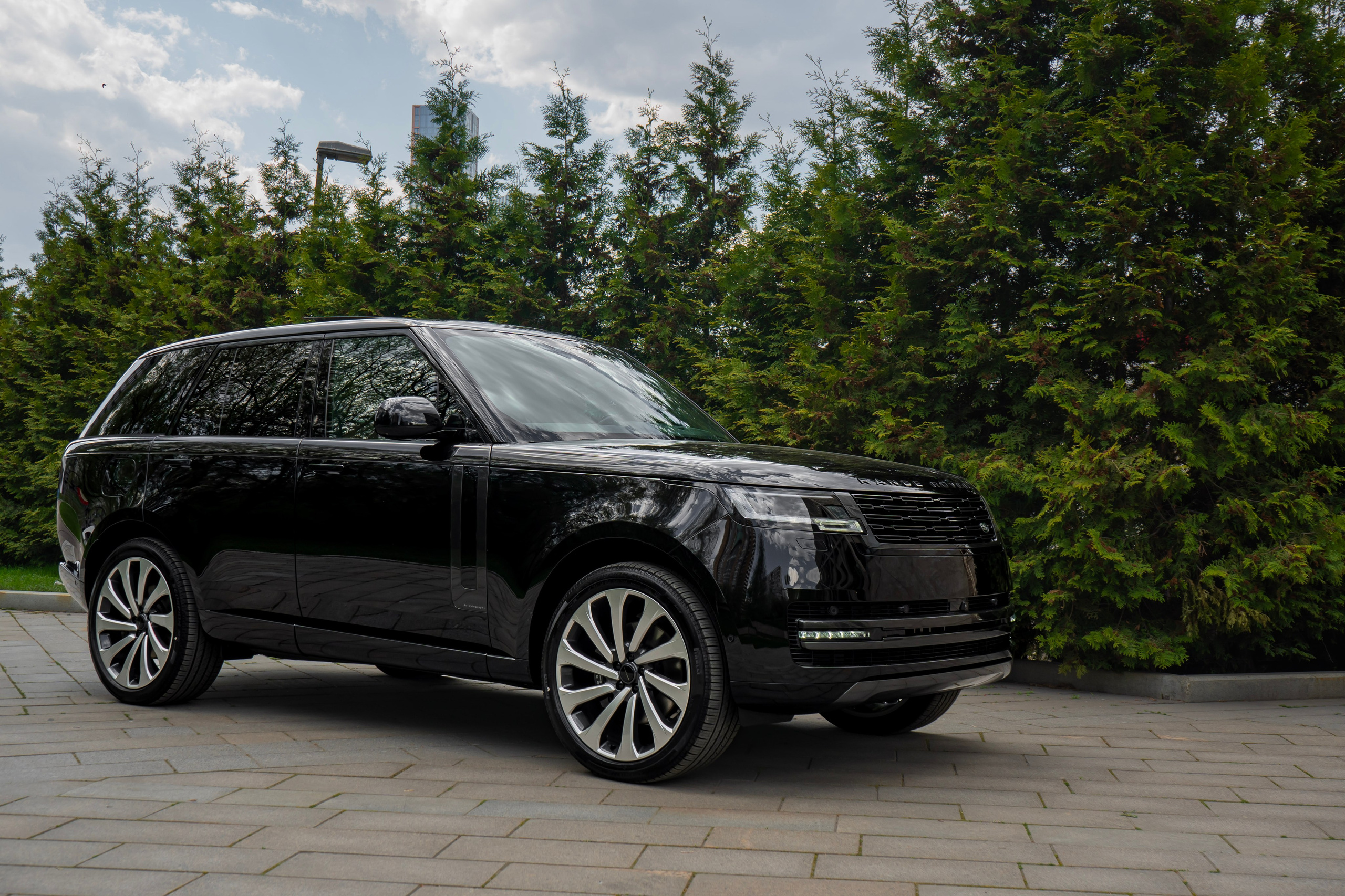 Range Rover P530