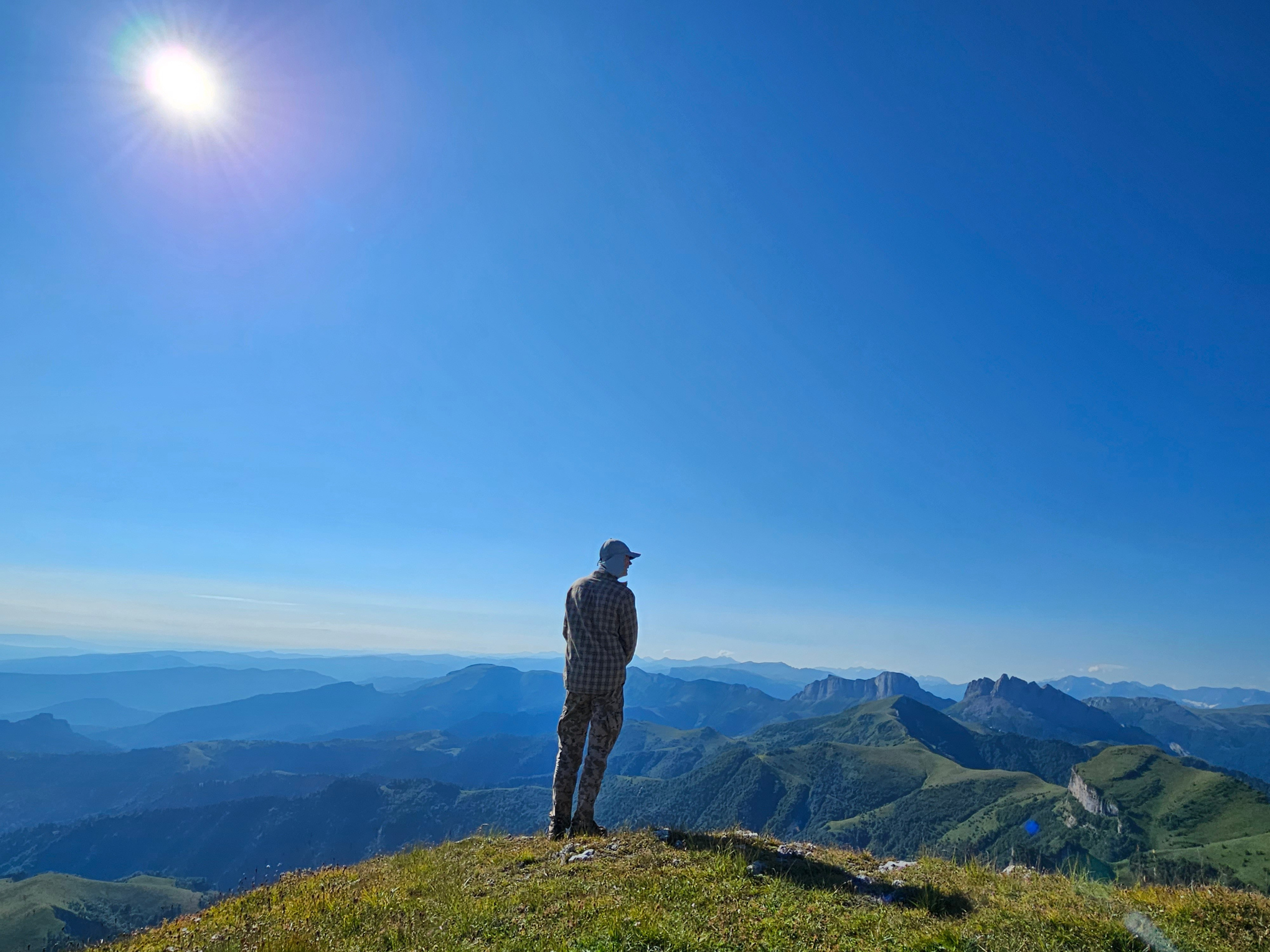 БОЛЬШОЙ ТХАЧ. Любовь Моргасова [LU SPRING]: Фотограф и куратор