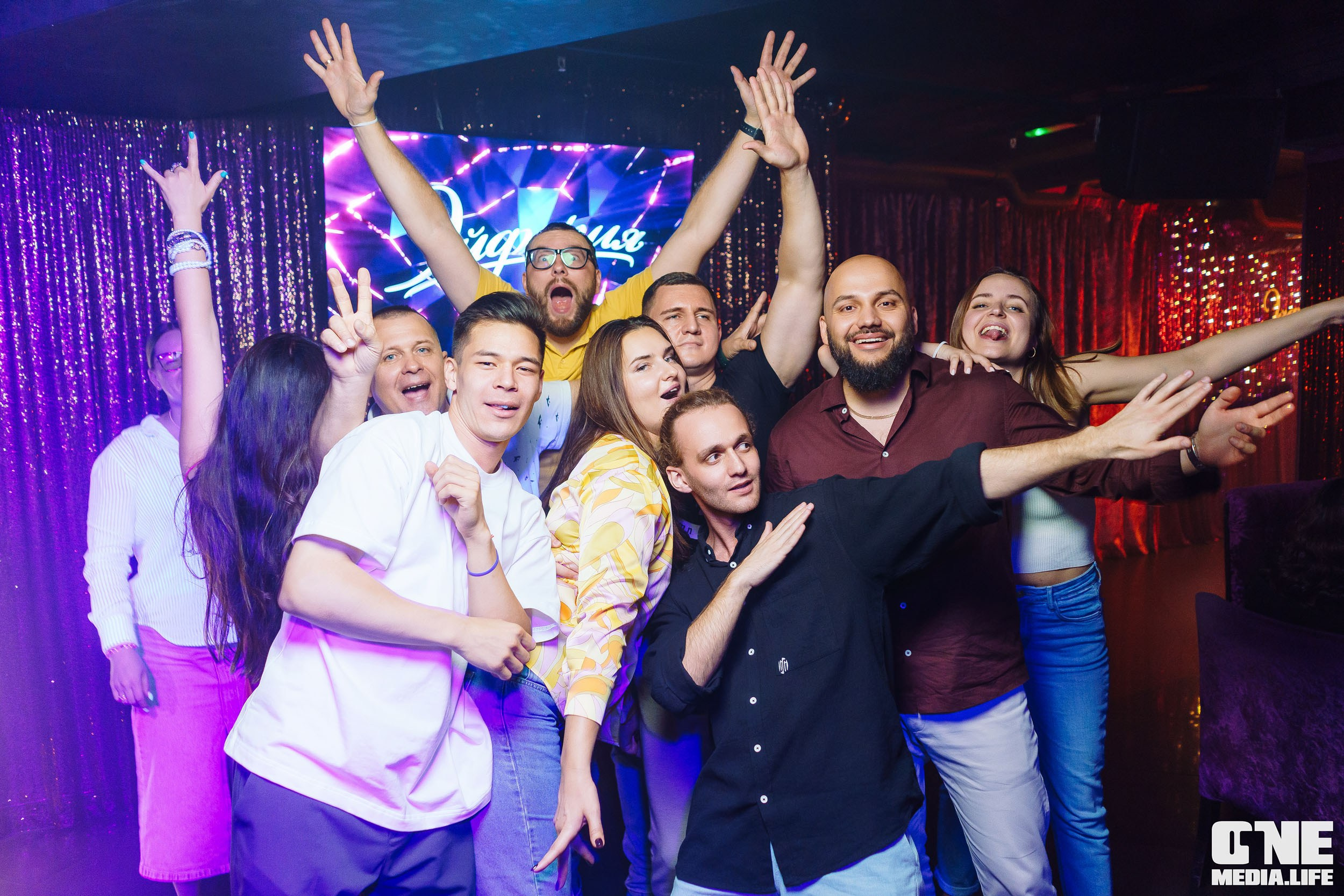 Фоторепортаж из караоке-клуба Эйфория. One Media Life: фоторепортажи, фотоотчеты с мероприятий и заведений