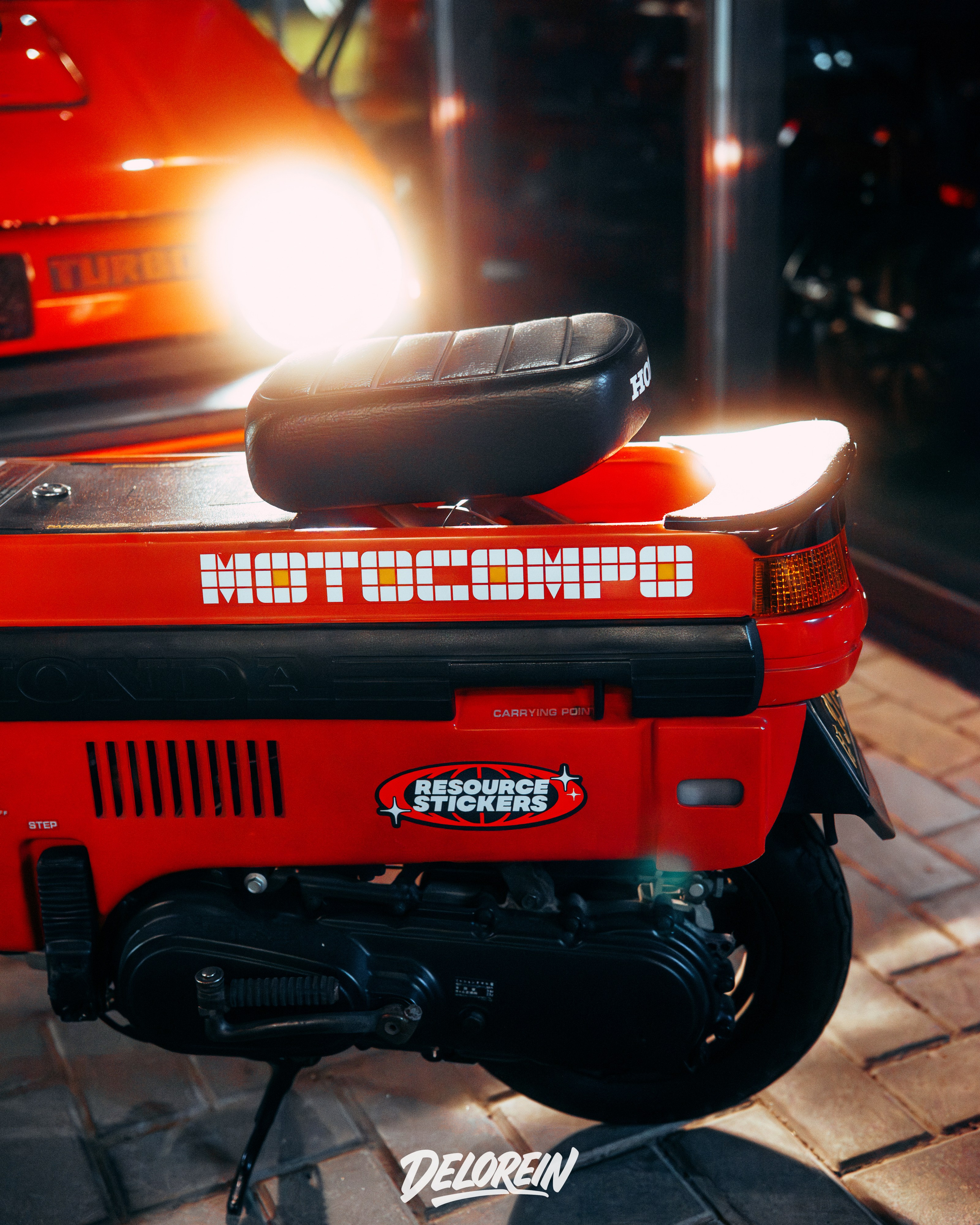 Honda City & Motocompo. DeLorein