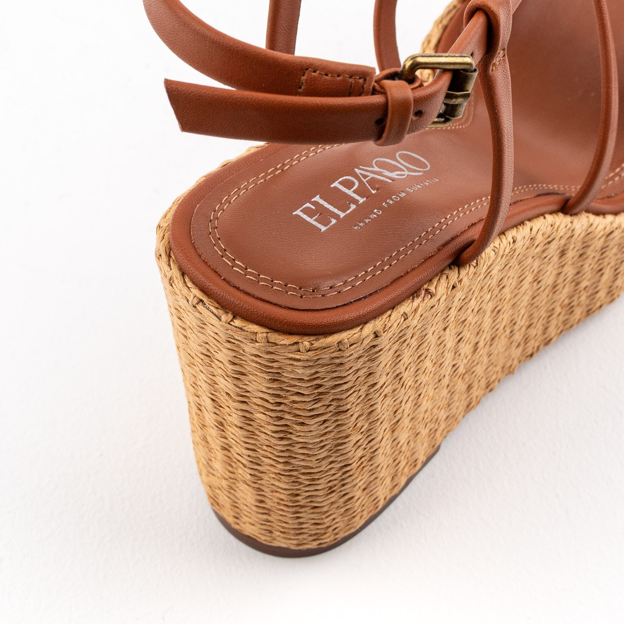 Обувь. Александр Стряпунин — предметный фотограф в Улан-Удэ