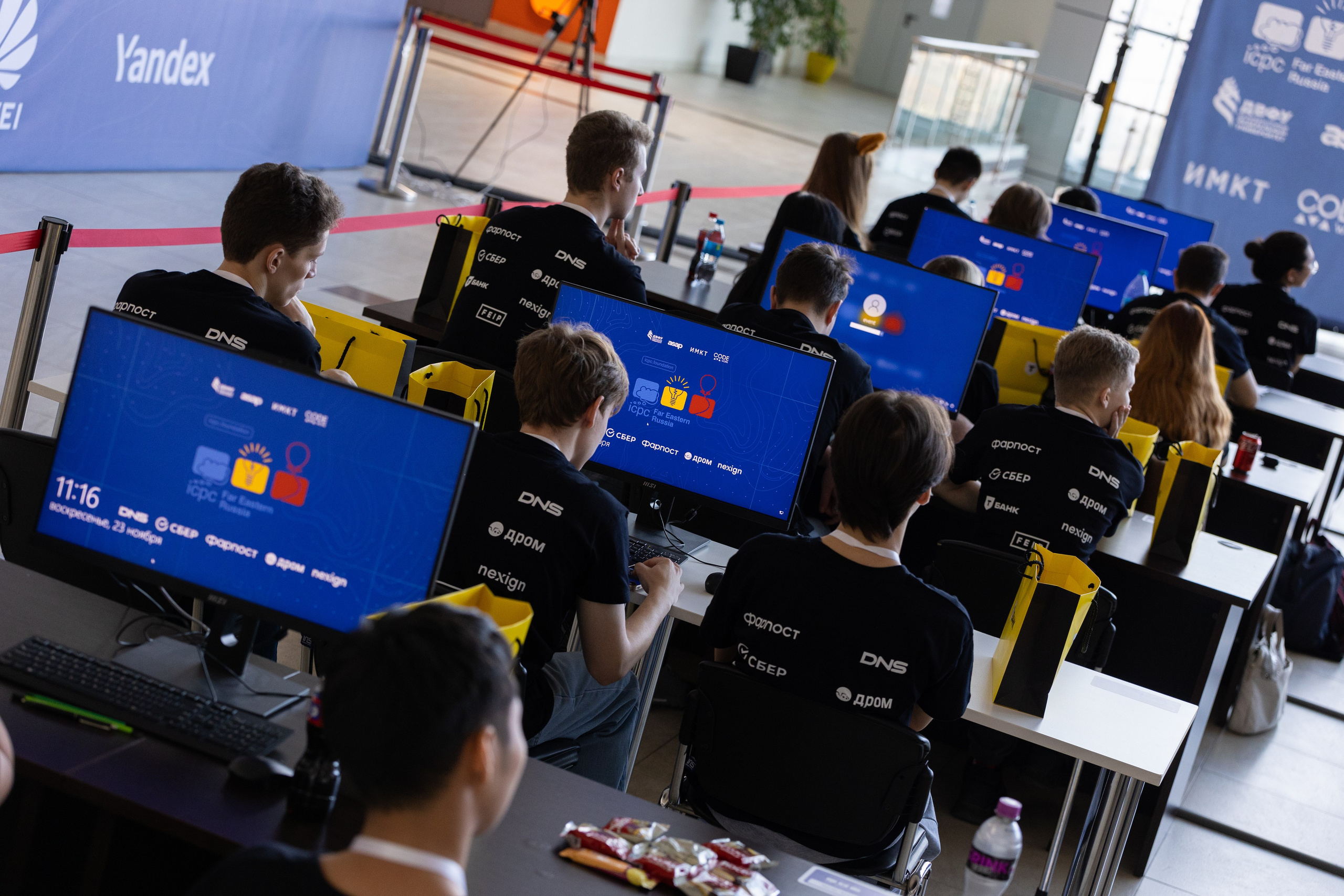 ICPC 2025 / Спортивное программирование. Олег Катакинов| Репортажный фотограф в городе у моря (Владивосток)