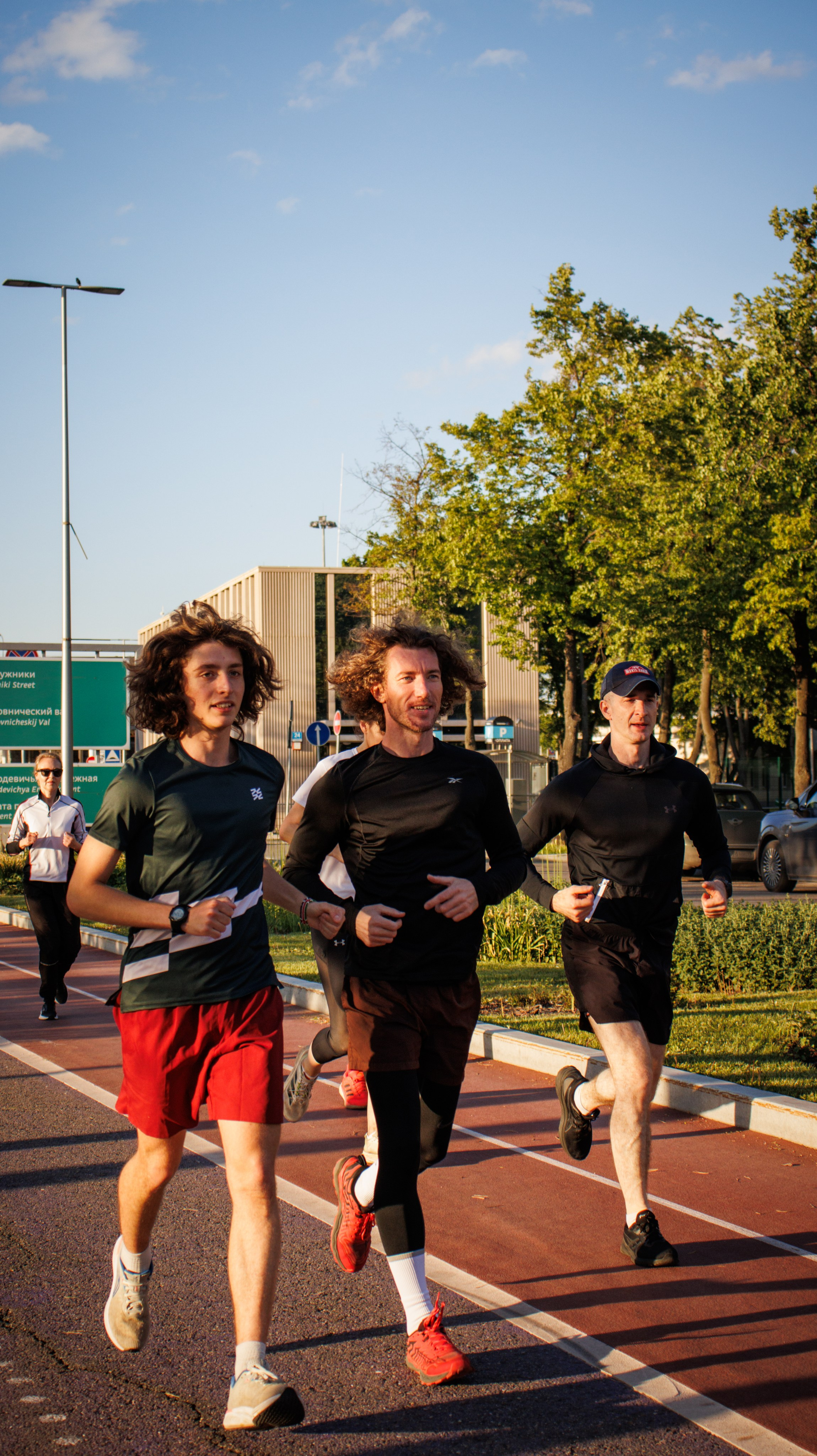 Тренировки / Бег. Фотограф на трекинг и восхождение Эльбрус, Приэльбрусье. Елизавета Бобок