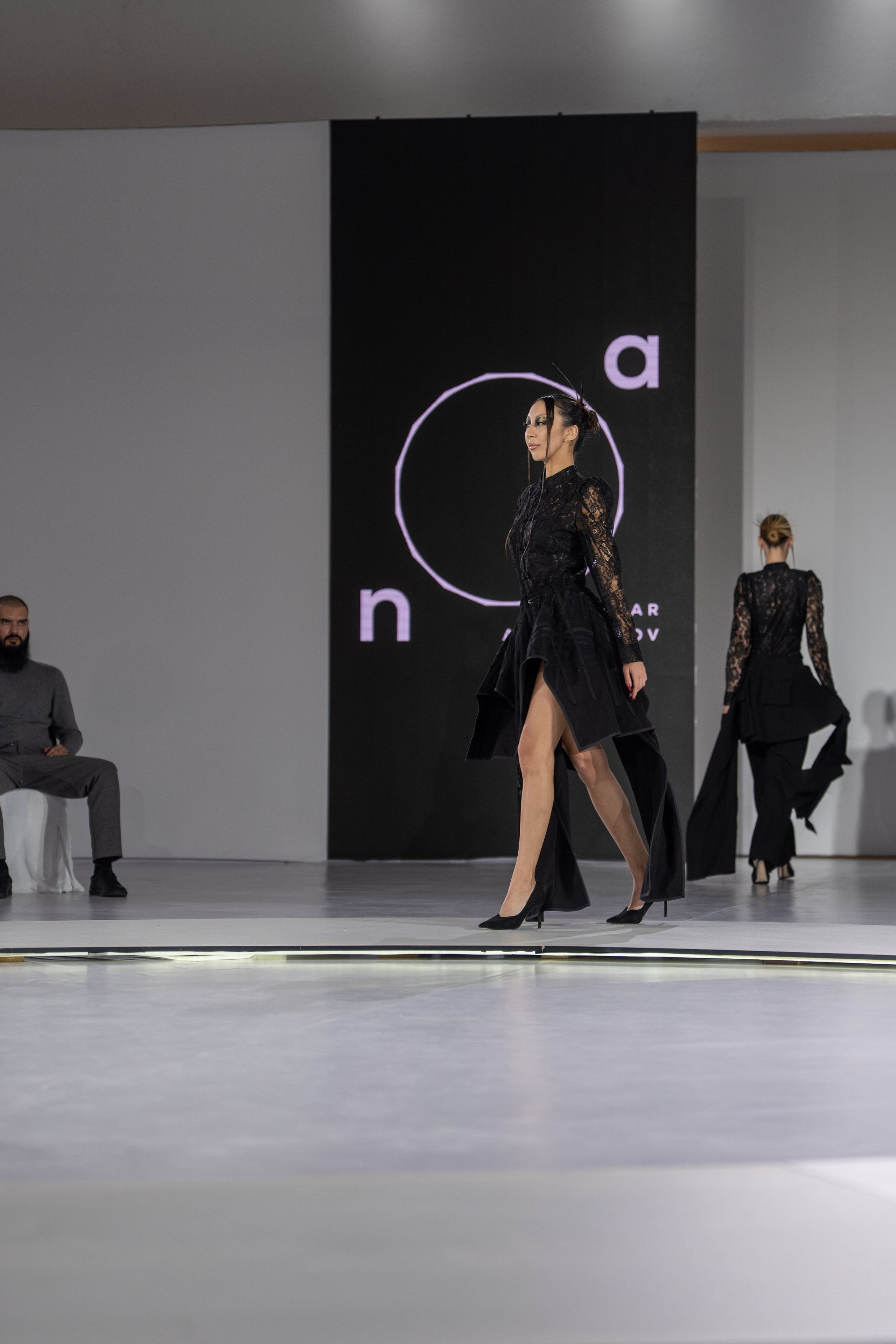 Dwsigner Nazar Almazbekov. Сайт Алматинского НЮ АРТ, будуар и фэшн фотографа Дениса Карпенко