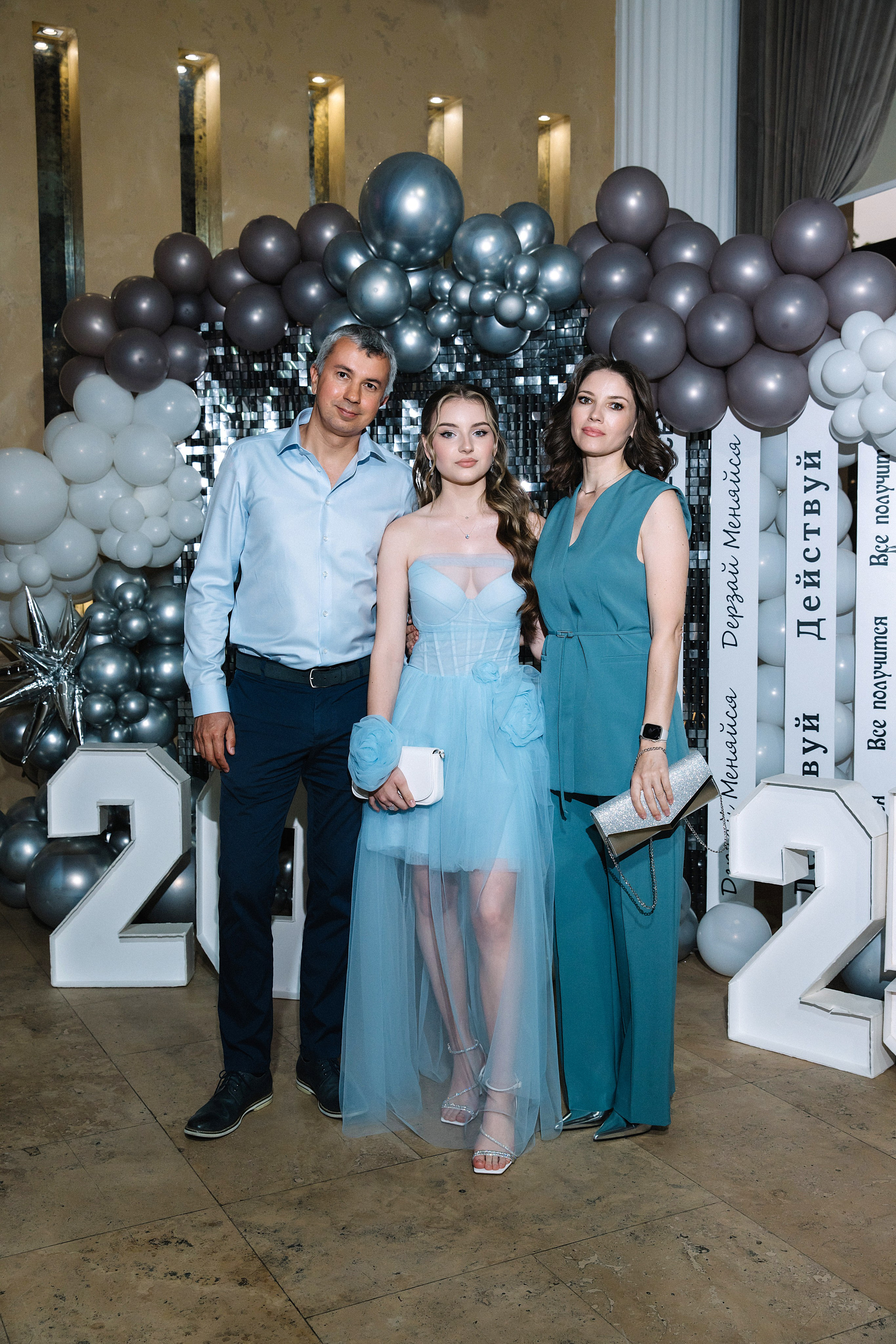 11 класс Гимназия 82. Фотограф и Видеограф в Краснодаре Юлия Солодченко