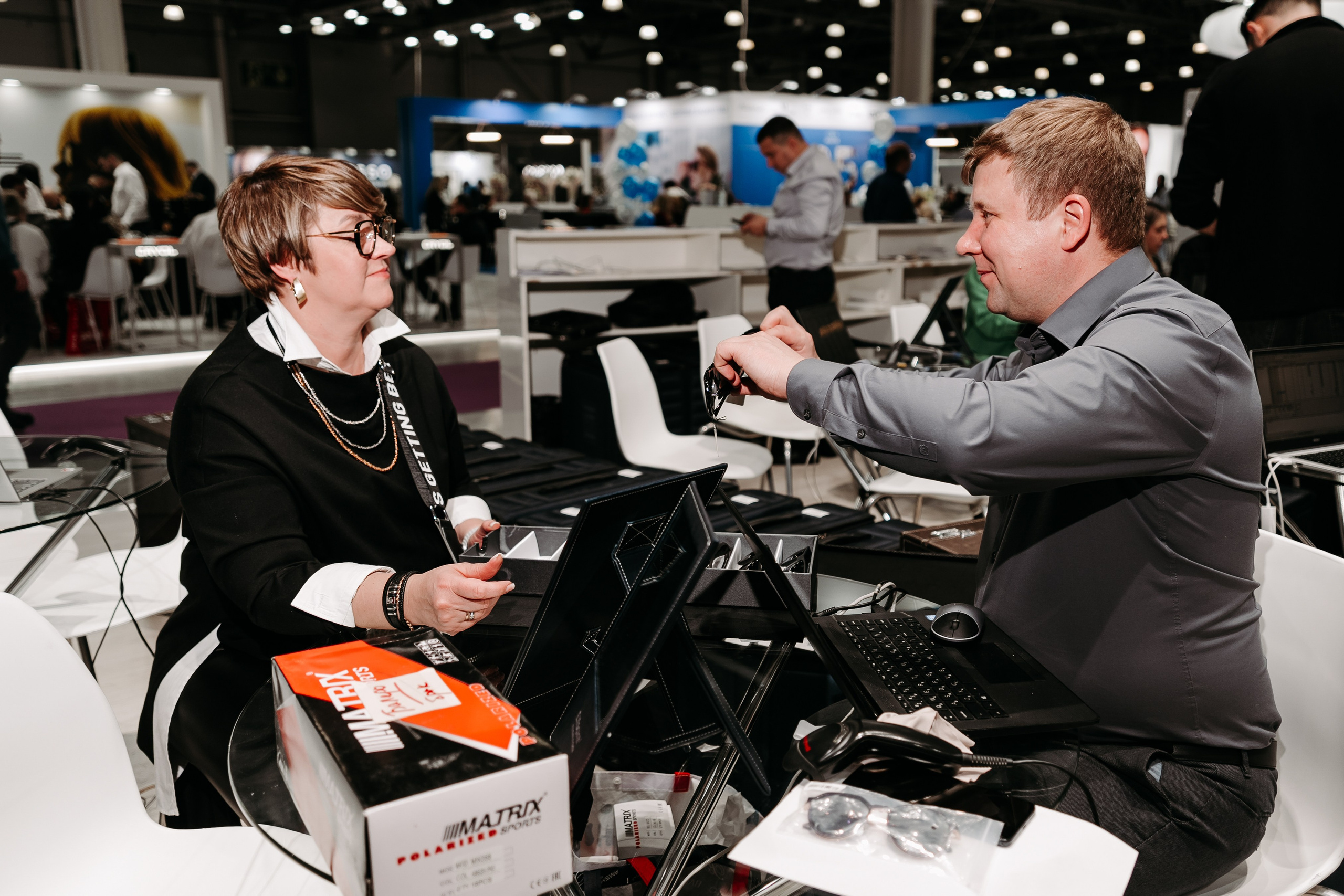 Оптическая_выставка. Репортажный и свадебный фотограф в Москве Рая Небогатова