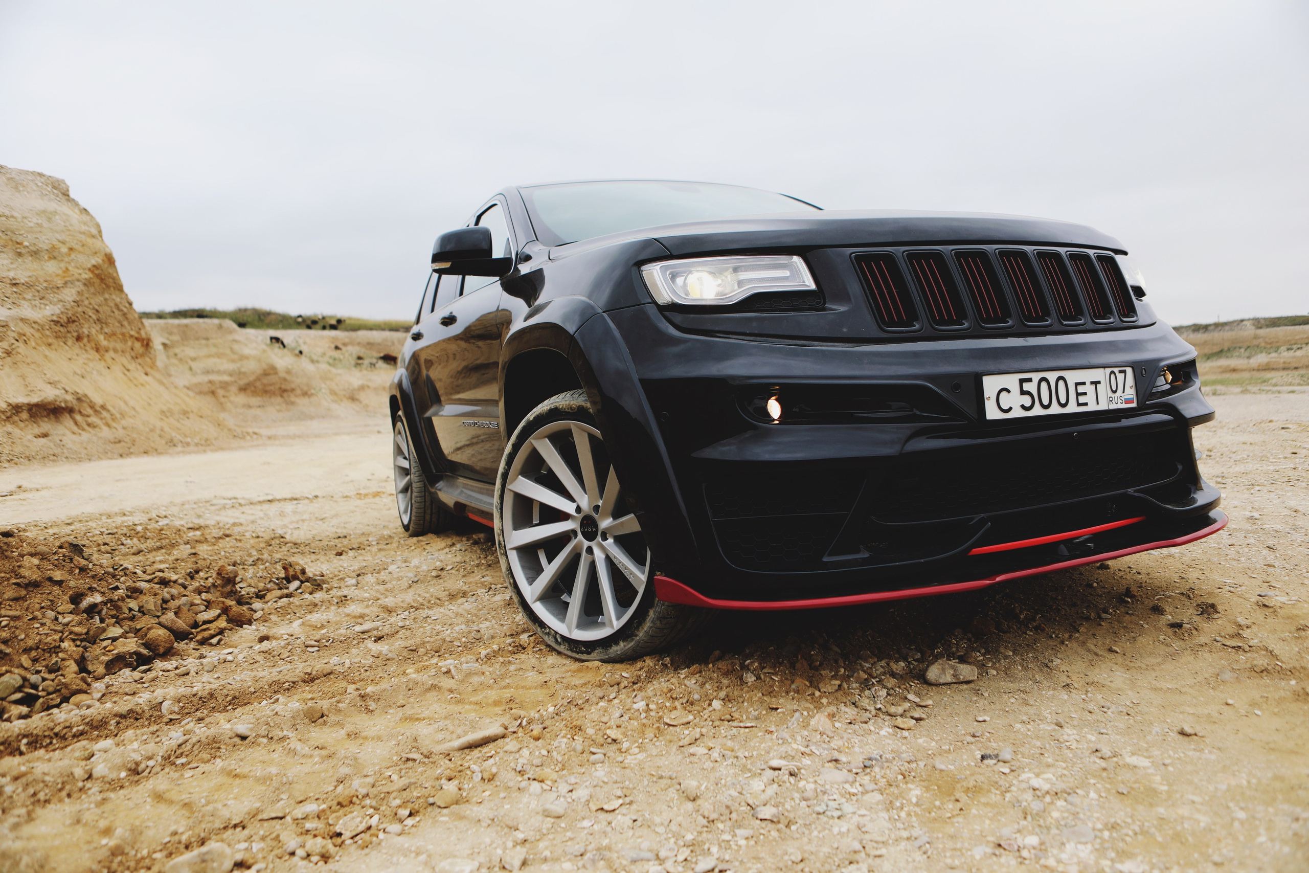 Jeep Grand Cherokee. Свадебный и портретный фотограф в Пятигорске, КМВ — Власова Юля
