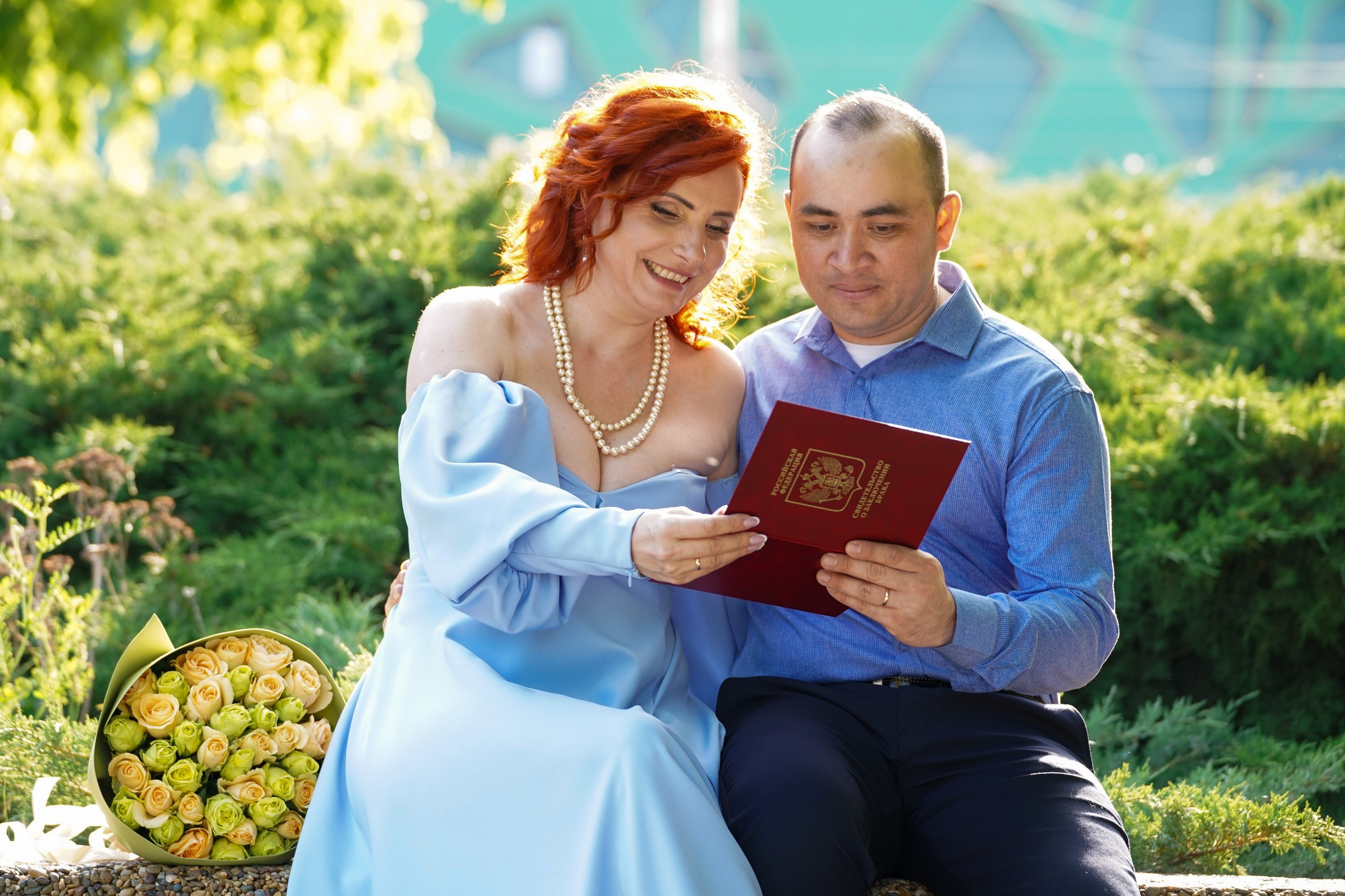 Григорий и Татьяна. MEMENTO.Выпускные альбомы, школьные, юбилейные и другие книги. Ростов-на-Дону