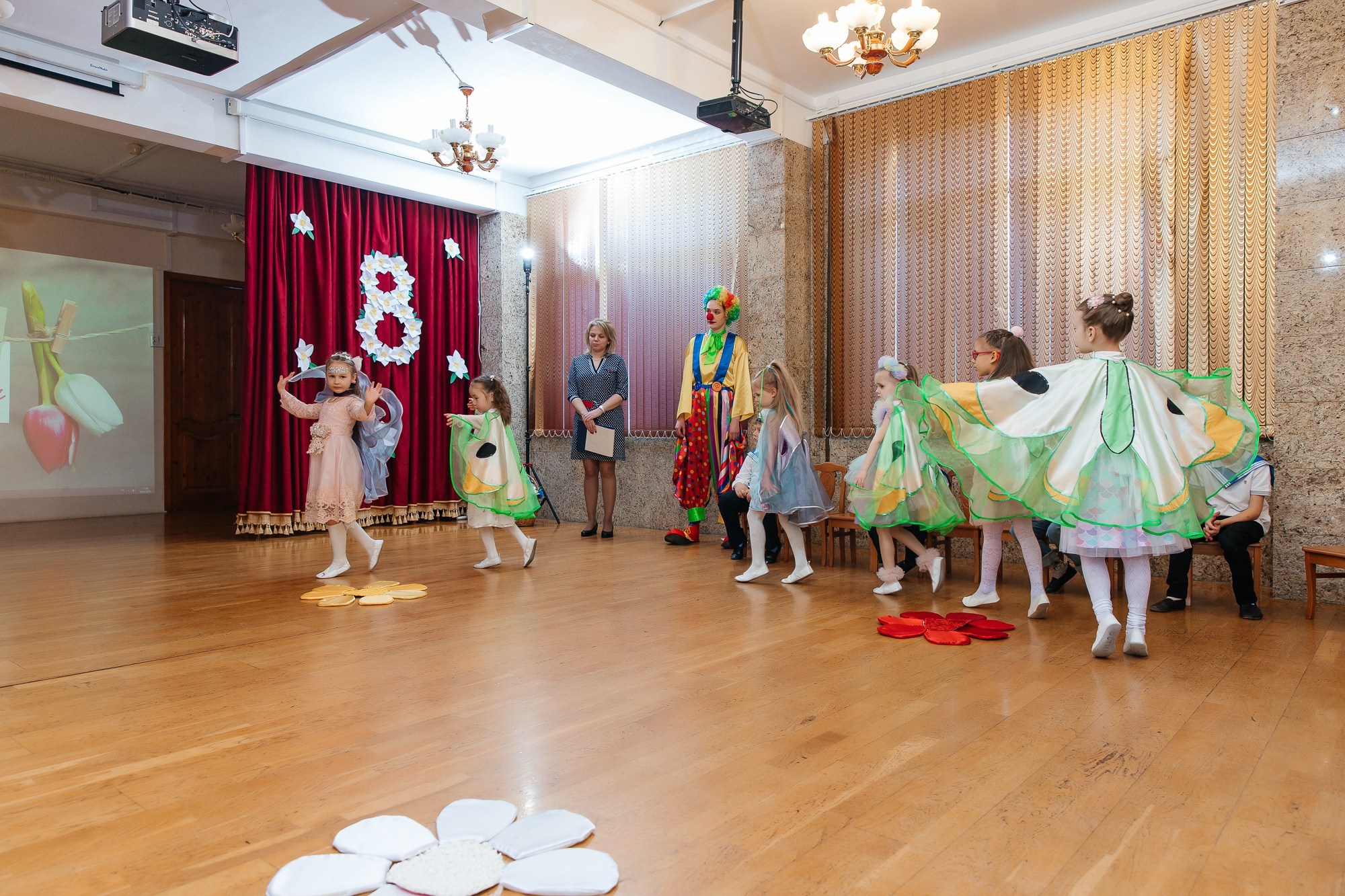 Детский сад № 93 — Утренник (10.03.2023). Свадебный и семейный фотограф Крамар Наталья