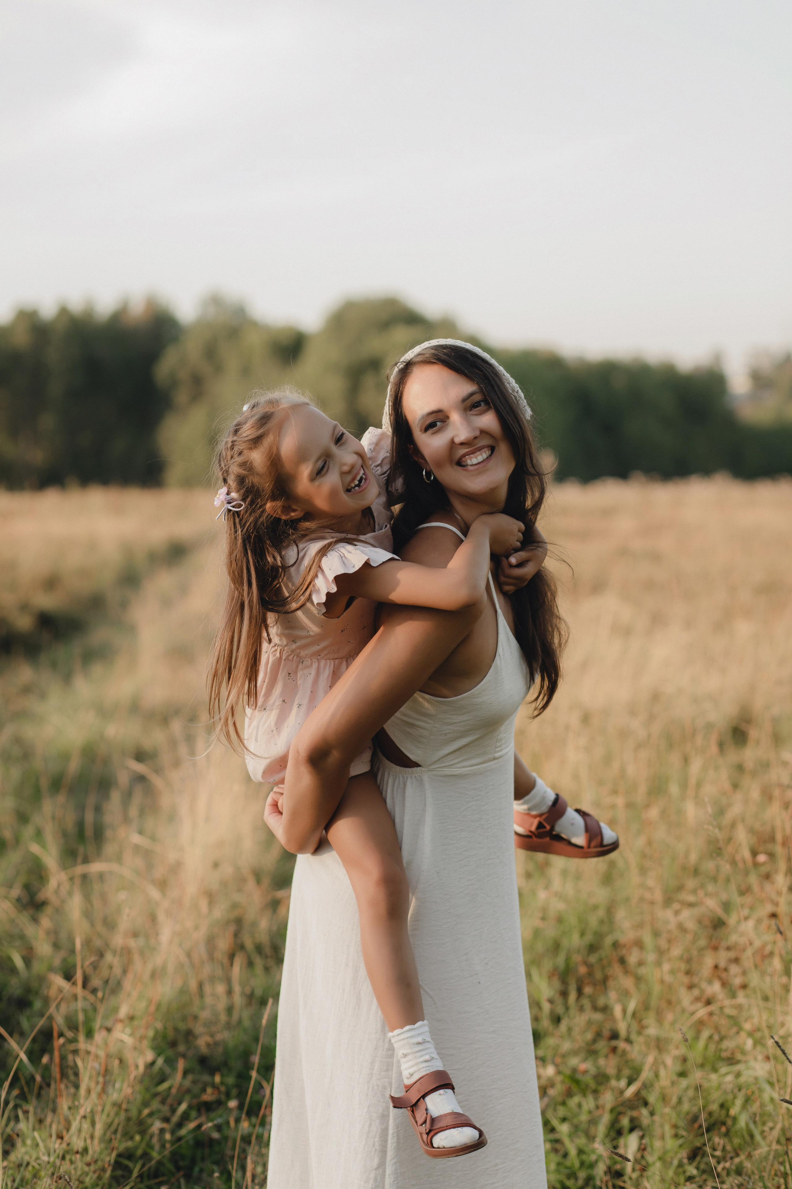 Анна, Андрей и Софа. Главная