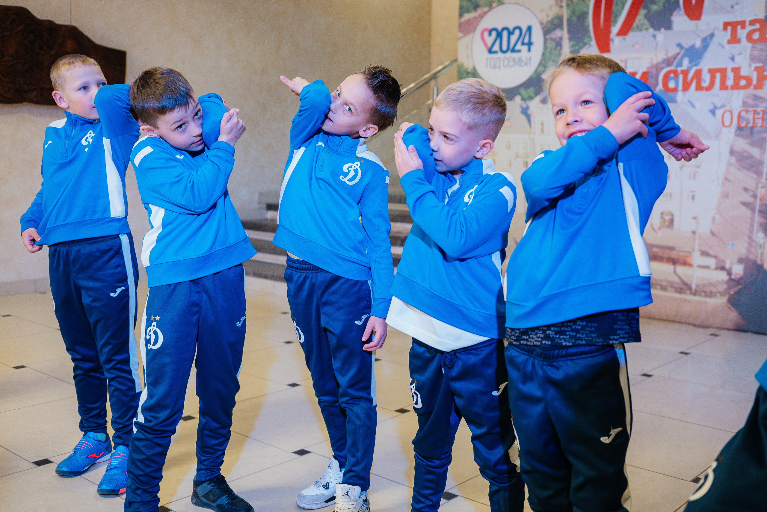 ЛИГА.БРО: JUNIOR 23/24. Свадебный и репортажный фотограф Никита Сницарев в Барнауле