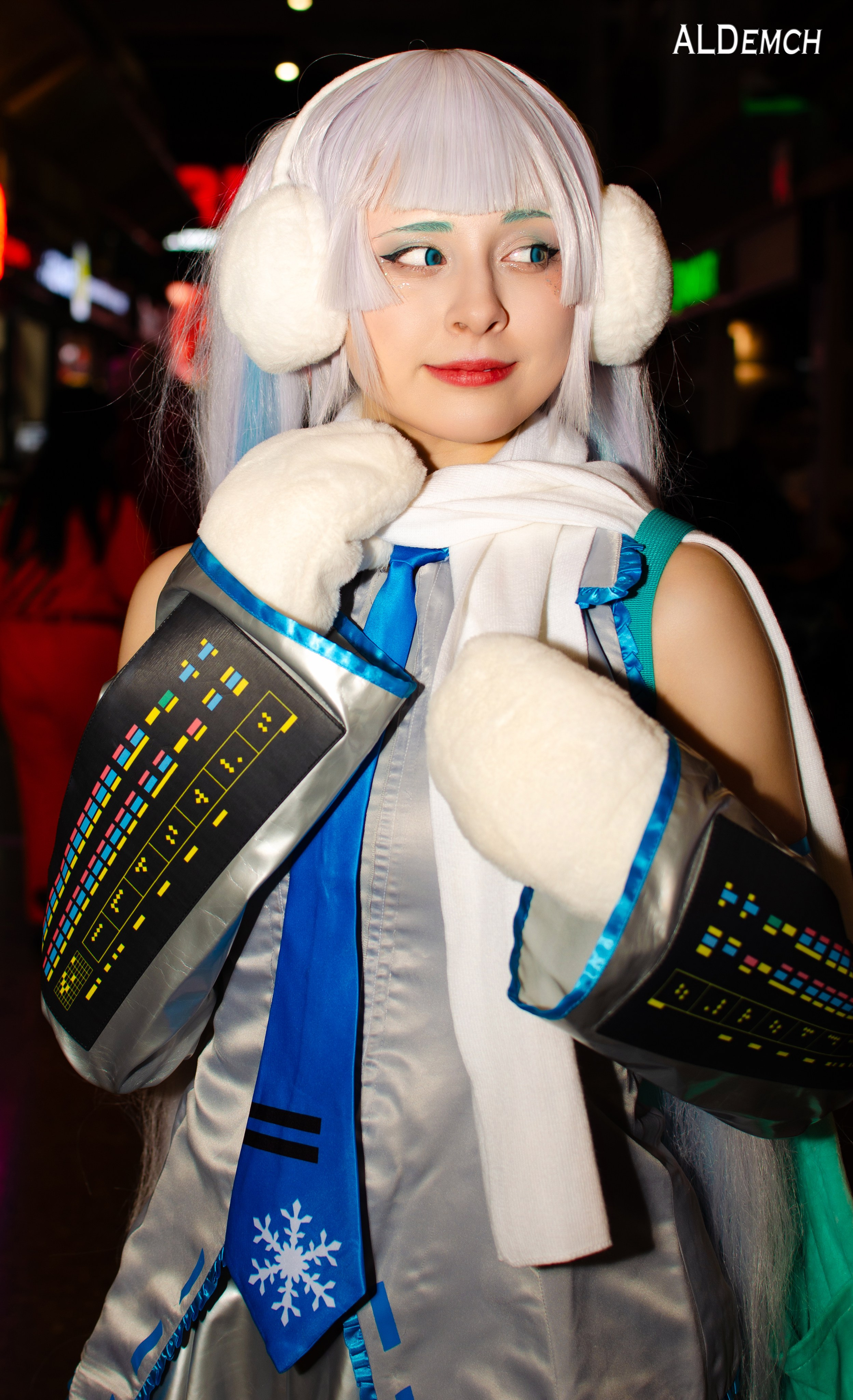 Аниме картинки персонажей и косплей фото в России Москве