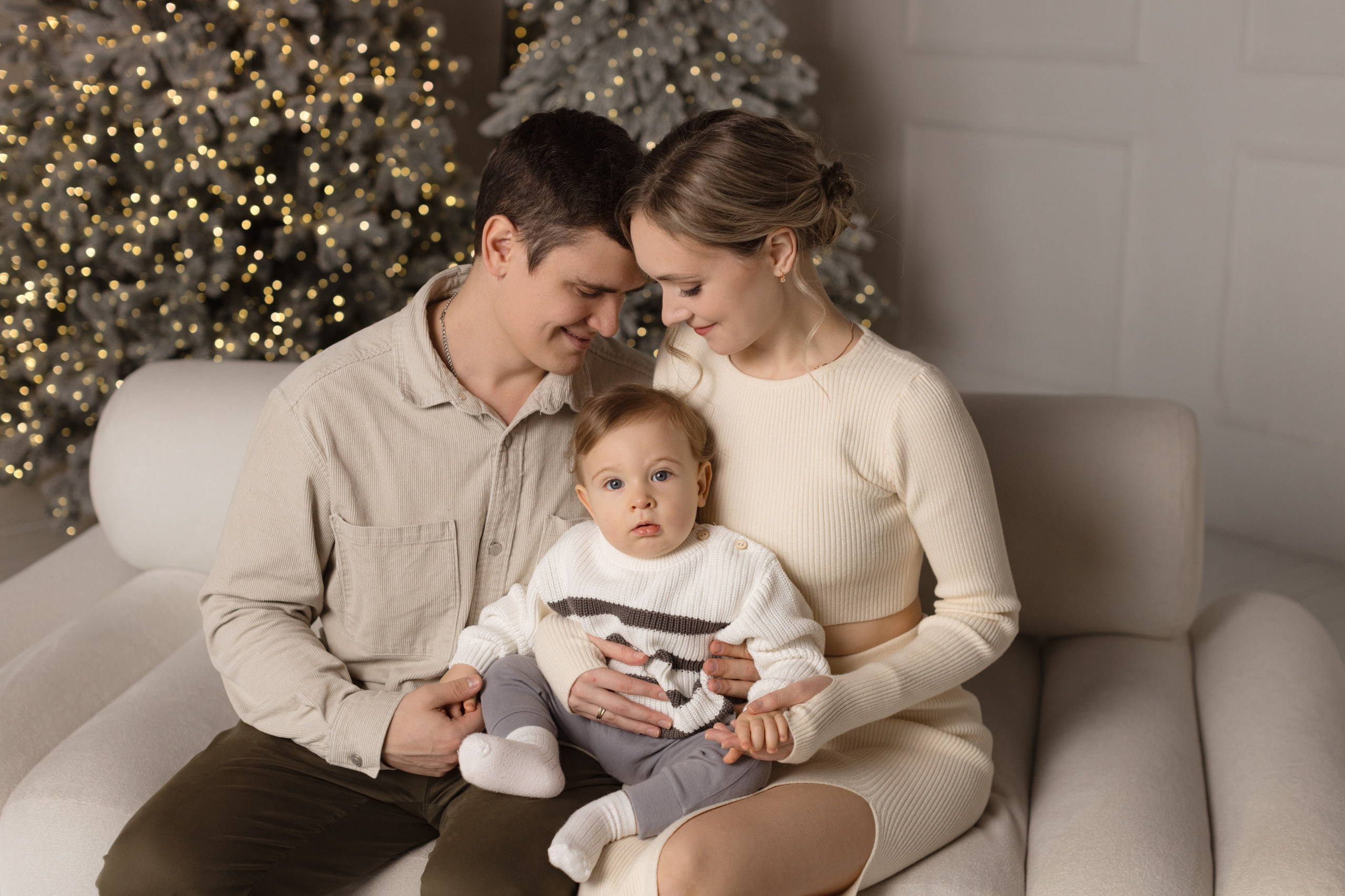 Новогодняя съемка в Историях (зал Мидл). Фотограф беременности и новорожденных в Красноярске Вета Ланская