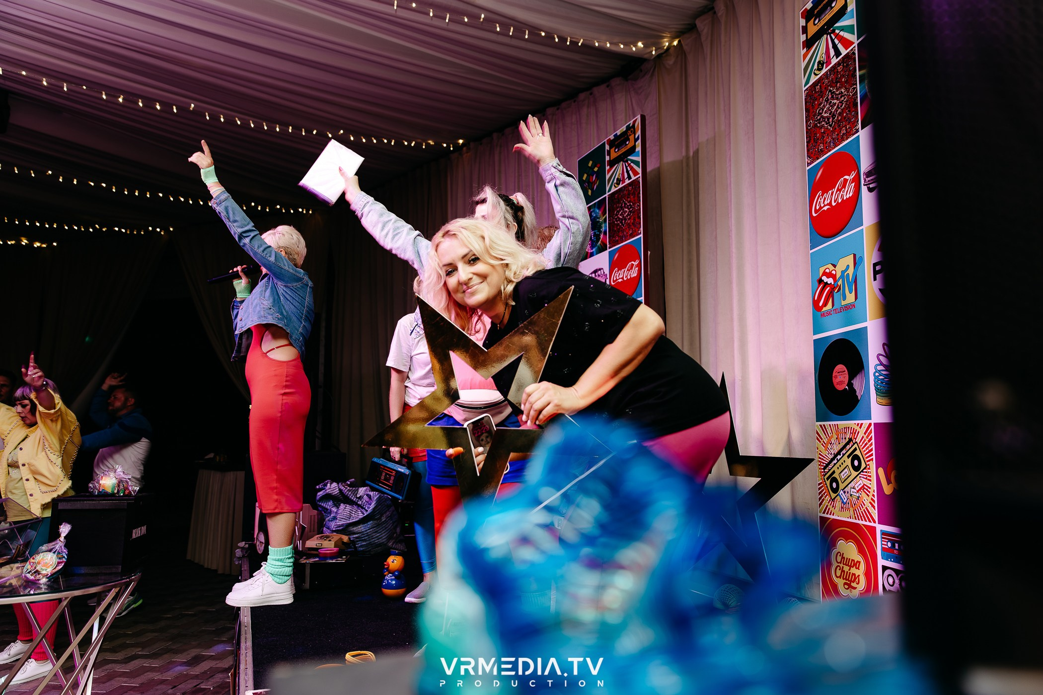 «Назад в 90-е!» в ресторане «Империя»