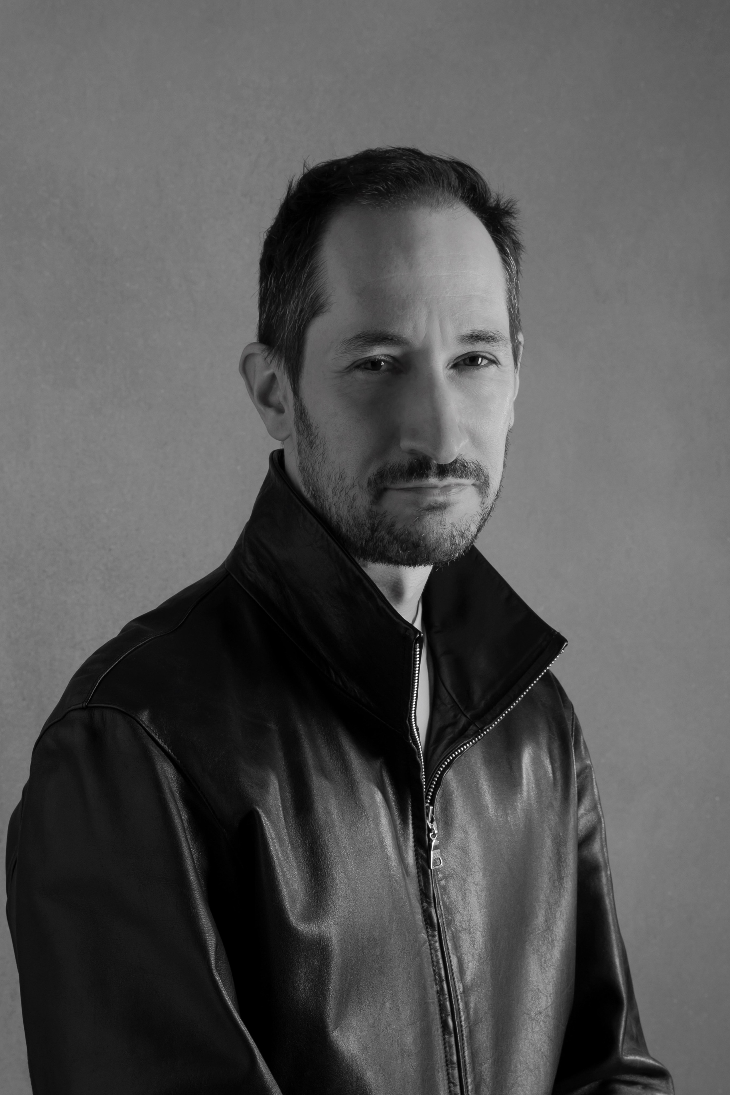 Мужская съемка в студии. Персональные и семейные съемки в Москве фотограф Аверина Анна