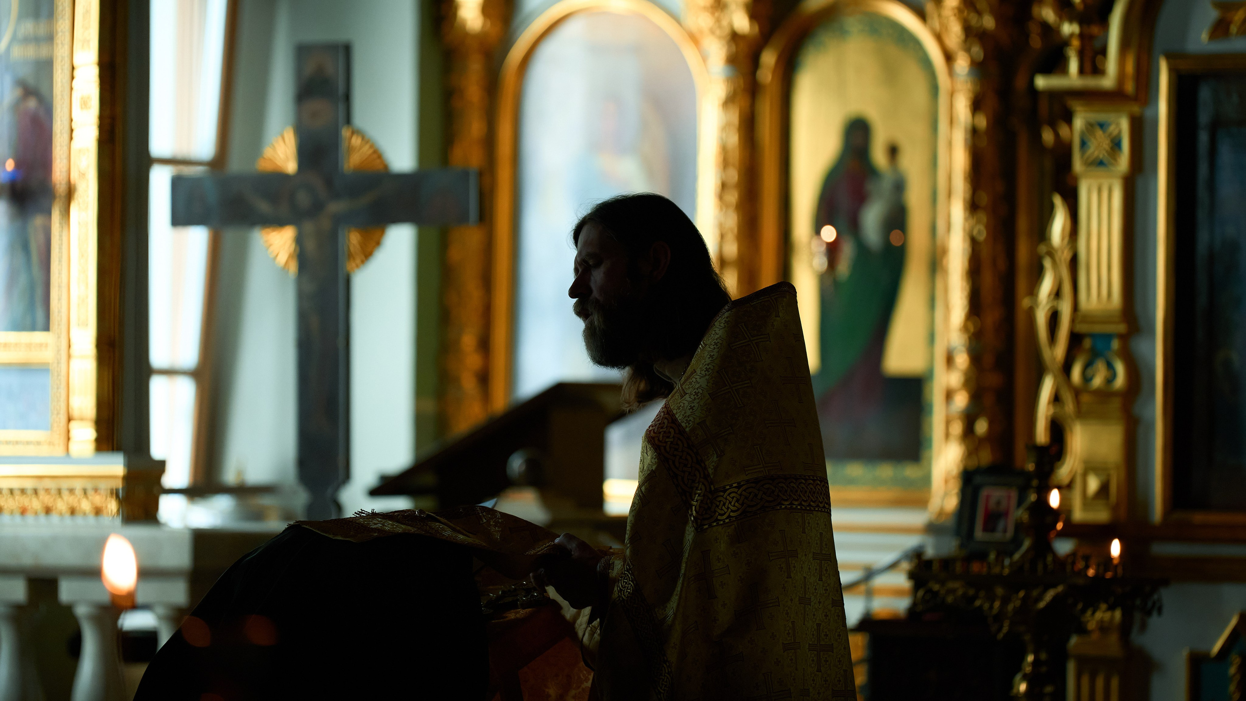 БОГОСЛУЖЕНИЯ. Фотограф Елена Лунева