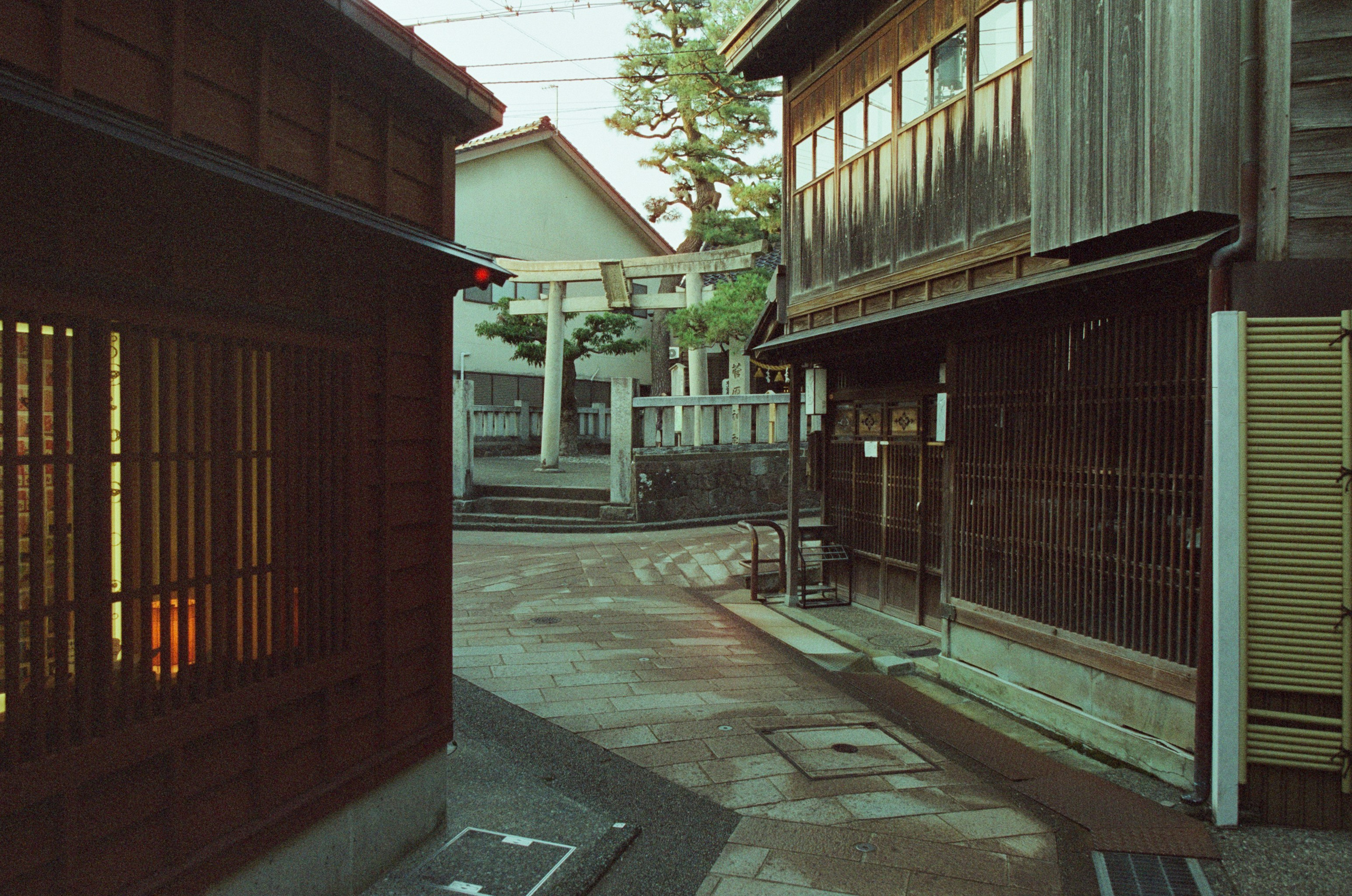 Out of noise // japan, kanazawa. EVER EXPOSED