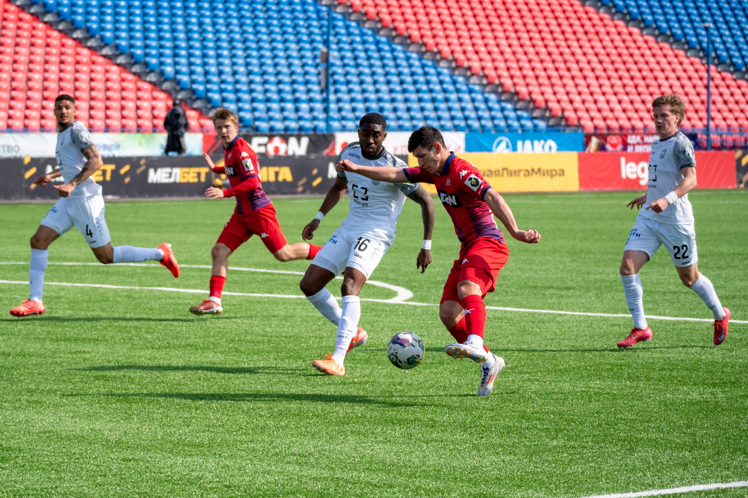 Фотографии ФК "СКА-Хабаровск". Александр Русаков спортивный фотограф в Хабаровске