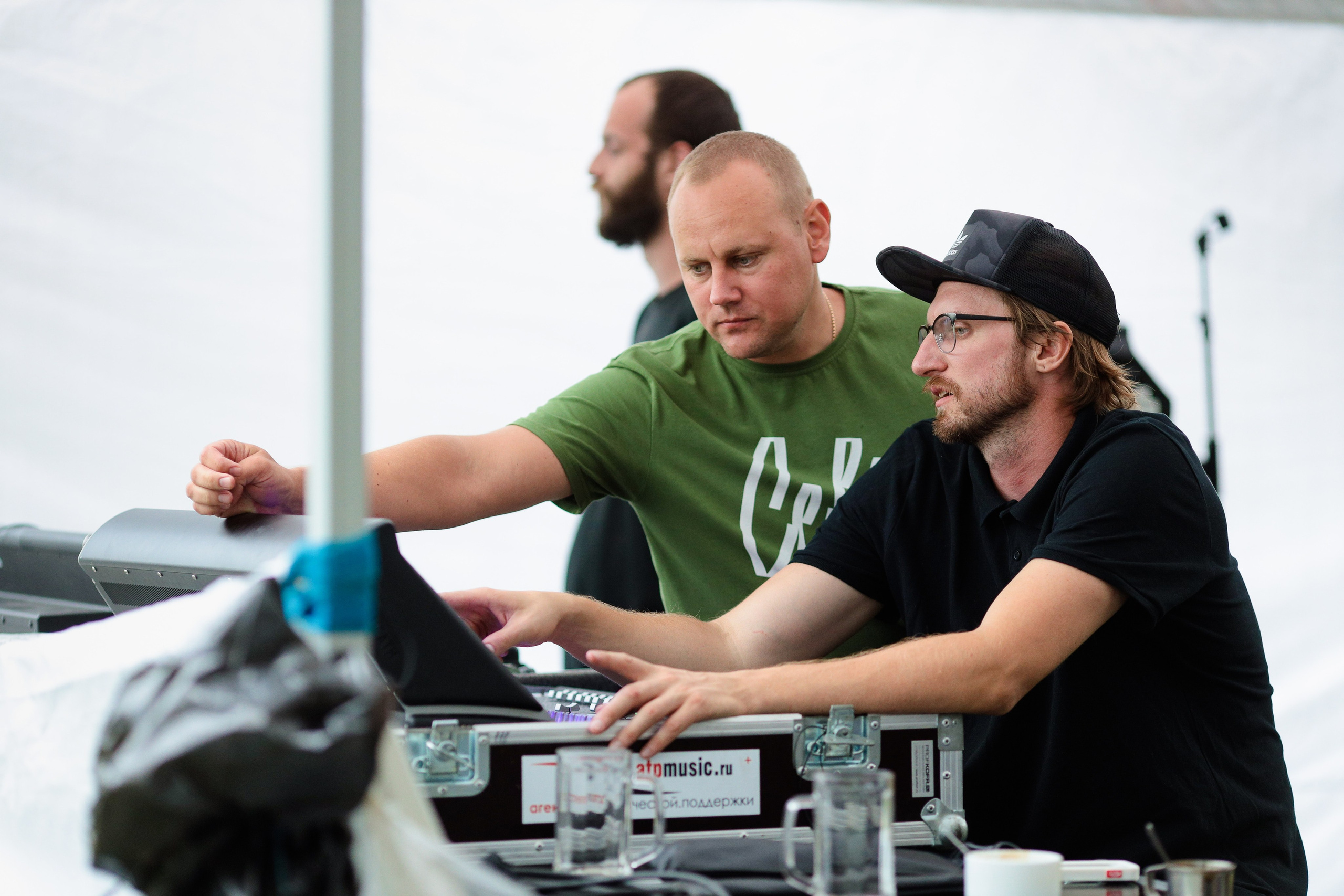 Backstage Чиж и Клава Кока. Фотограф Юрий Клим | Москва