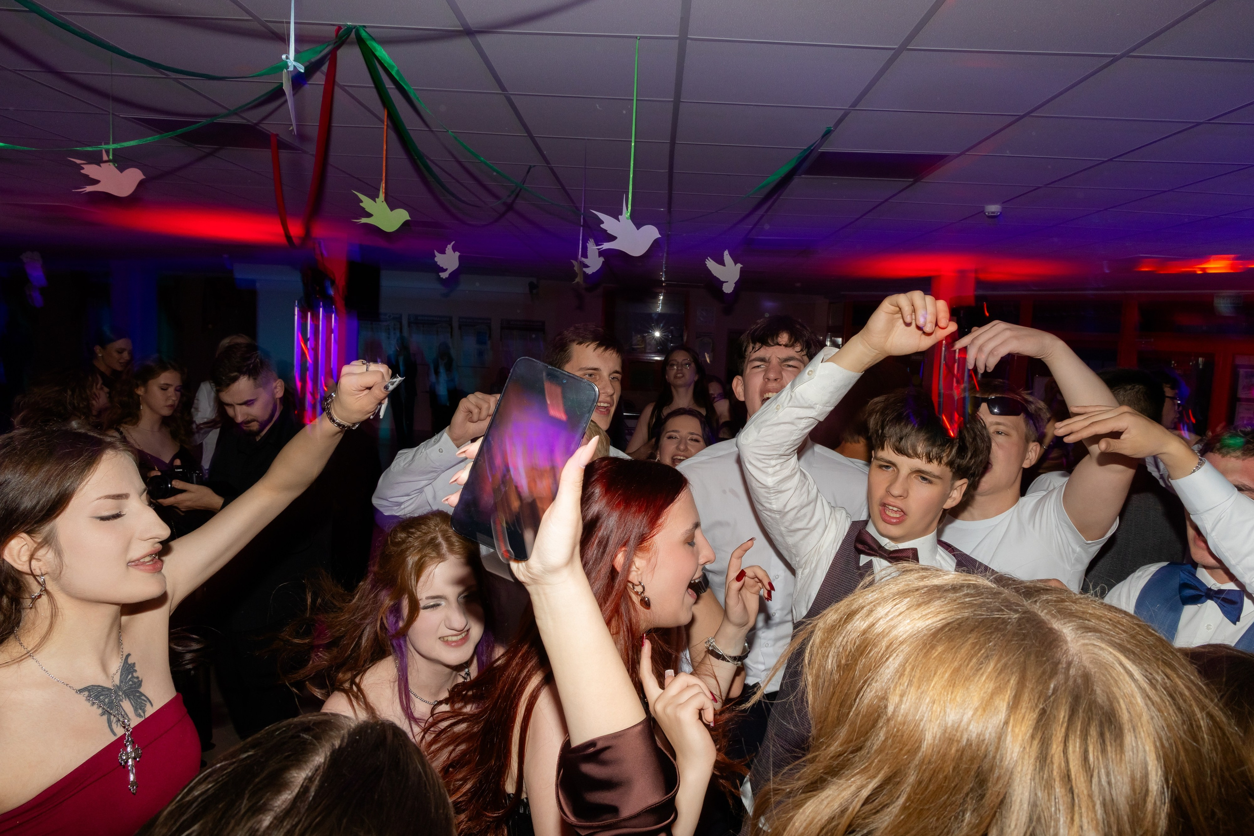 Школьный выпускной 2025 год в Минске, Беларуси. Свадебный фотограф в Минске/Беларуси Сергей Спиридонов