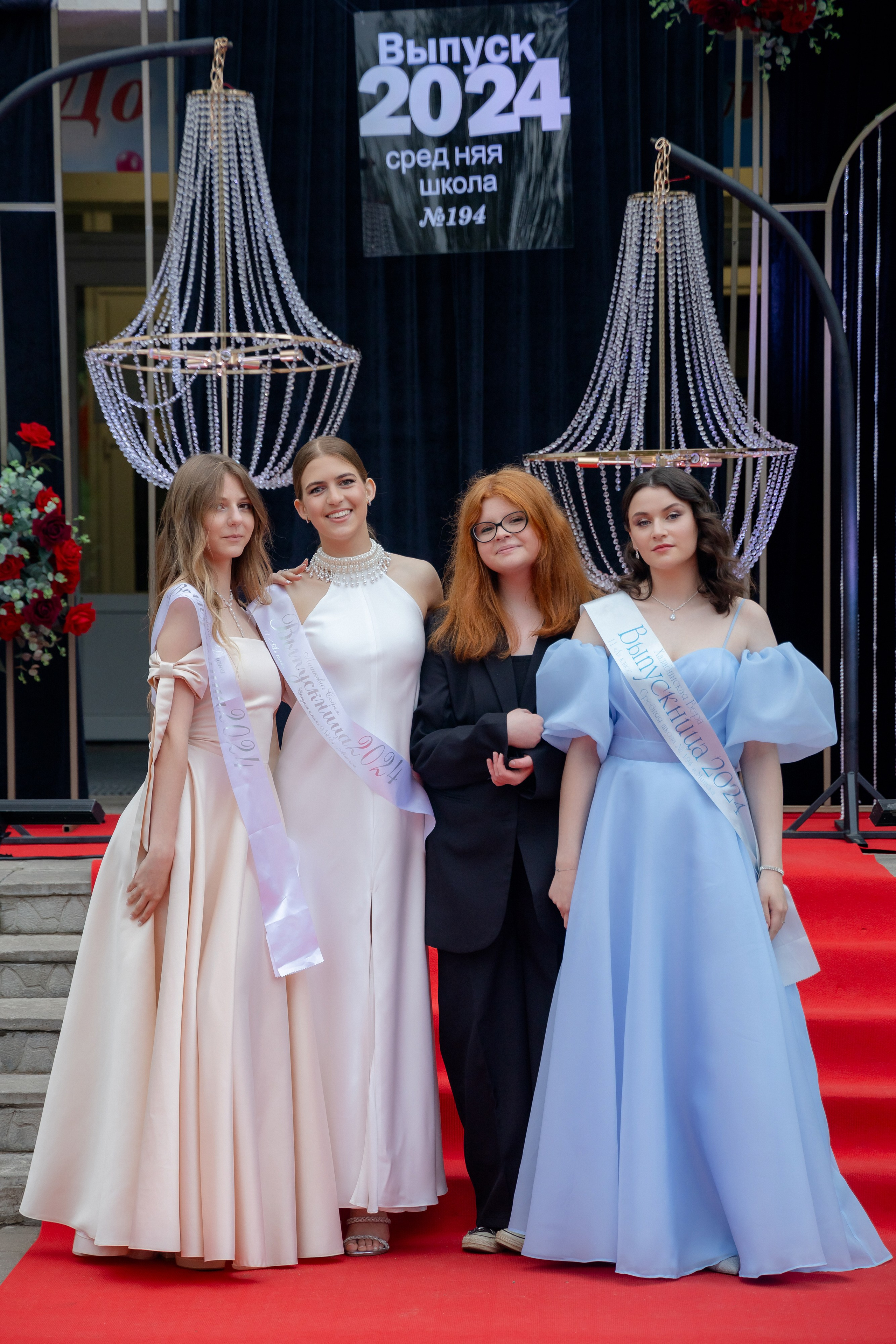 Школьный выпускной 2024 год в Соколе (Минск). Свадебный фотограф в Минске/Беларуси Сергей Спиридонов