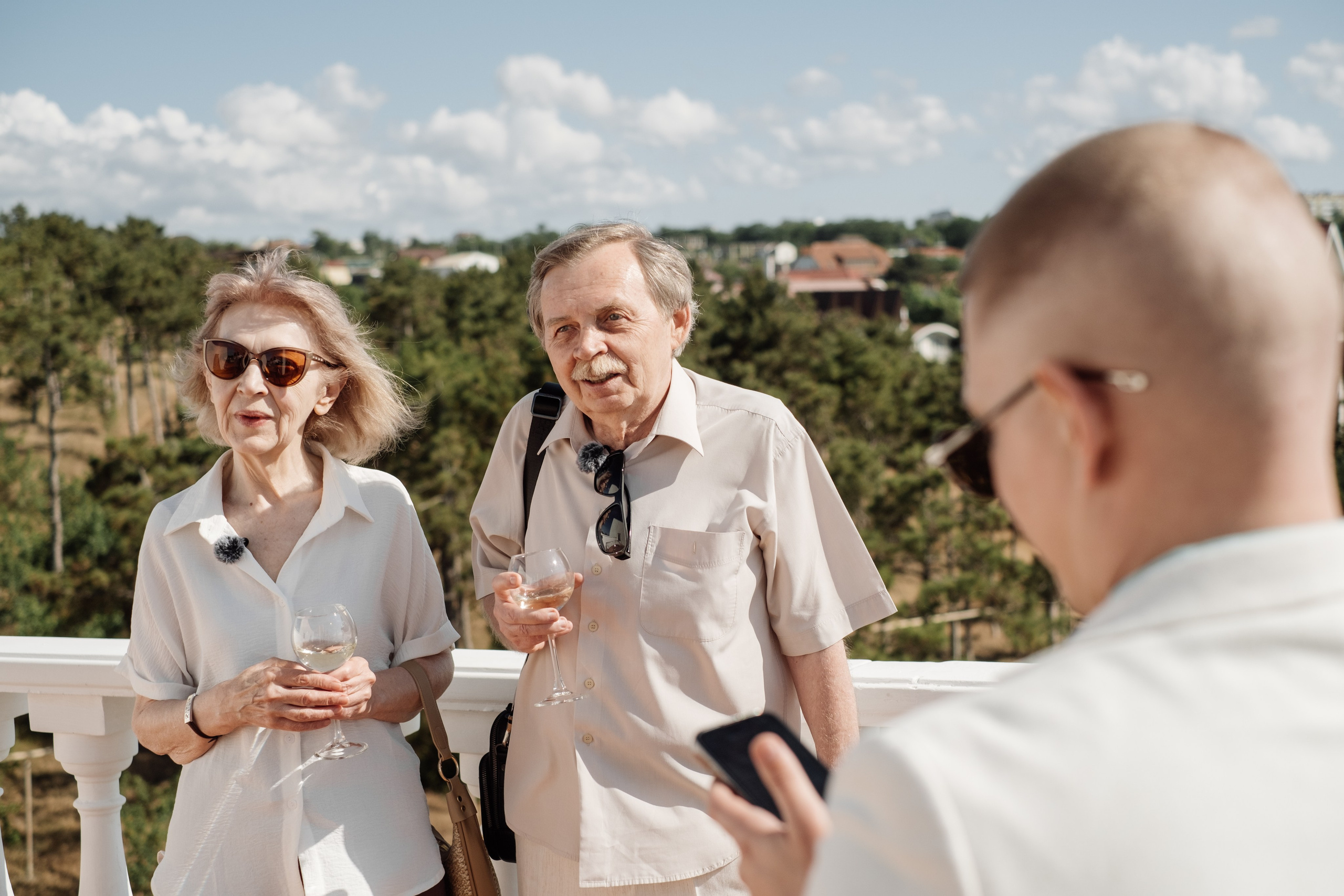 Свадебный ретопртаж. Профессиональная фотосъемка в Крыму. Натуральные эмоции и живые кадры. Забронируйте дату прямо сейчас!