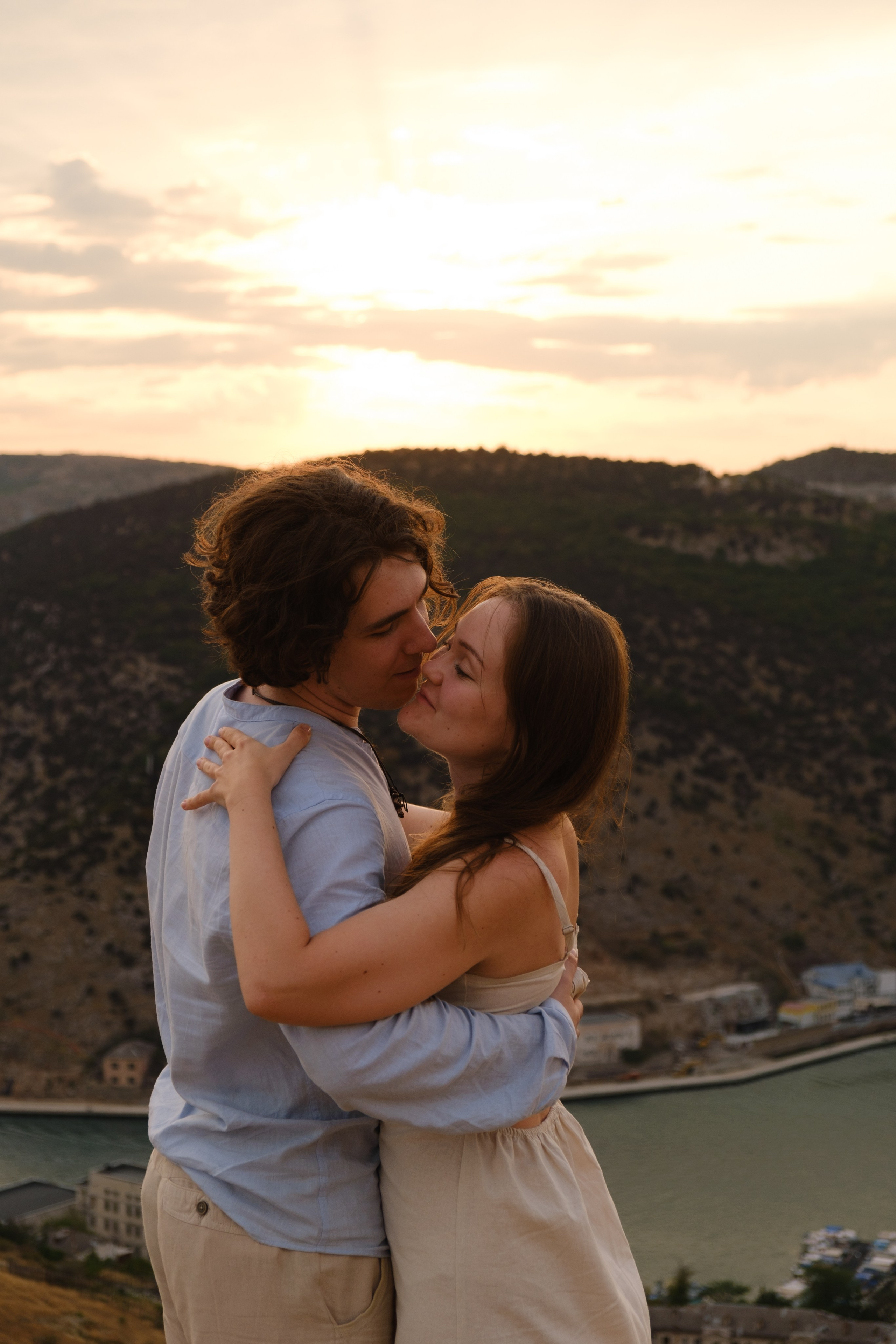 Л+Н в Балаклаве. Профессиональная фотосъемка в Крыму. Натуральные эмоции и живые кадры. Забронируйте дату прямо сейчас!