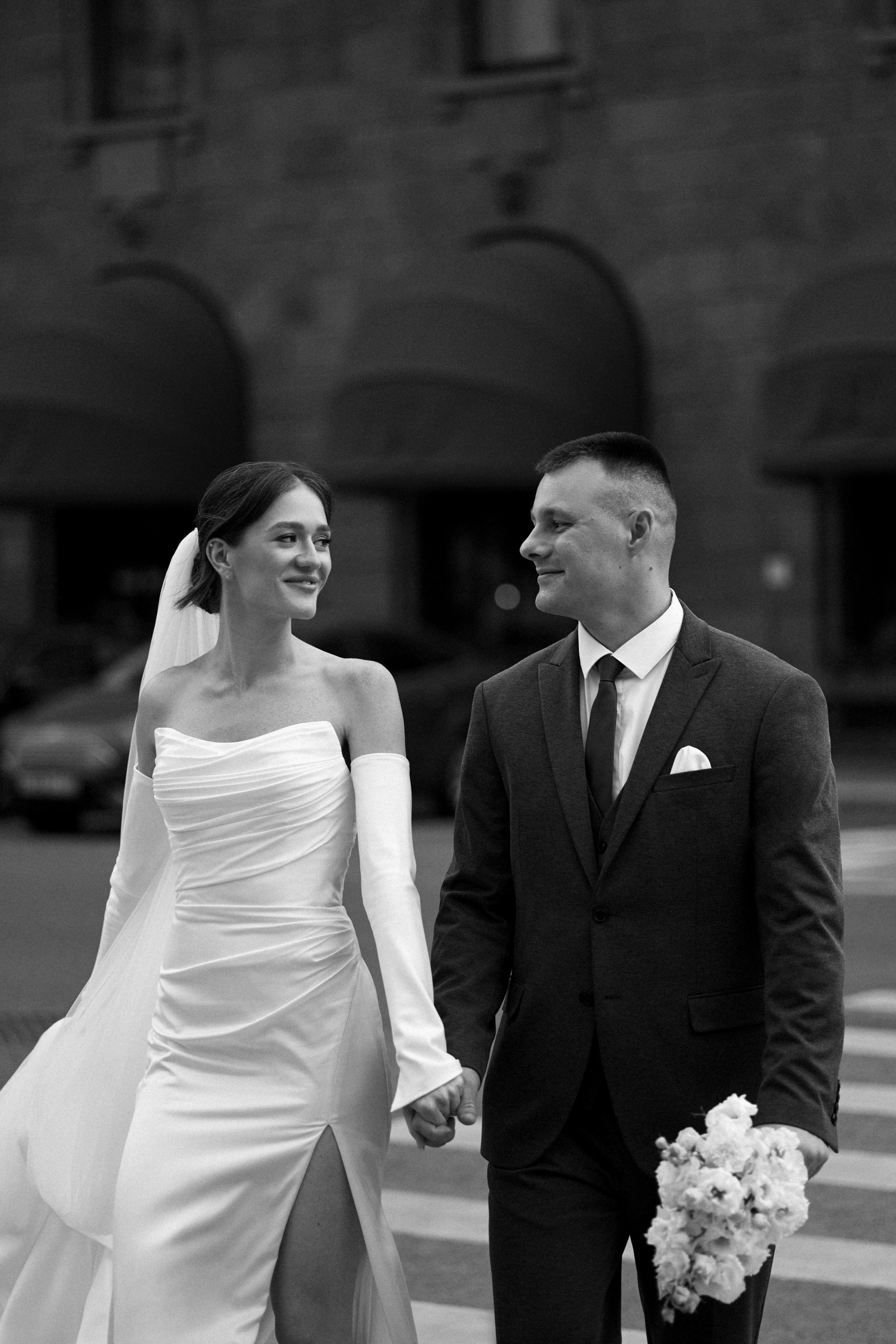 Свадьба в Питере на катере. Сестры Карабаза. Фотографы и ретушеры в Москве и Санкт-Петербурге