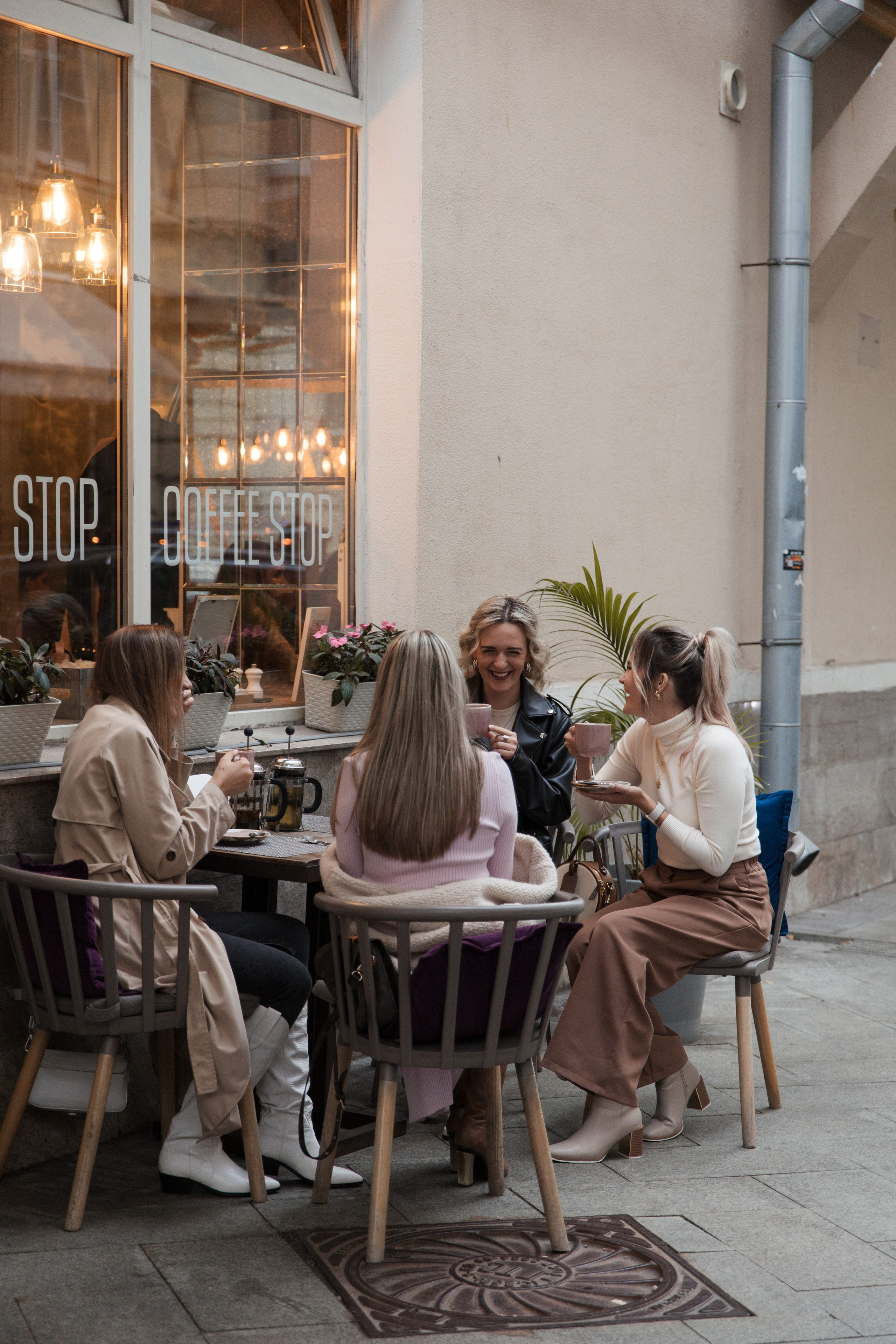 Girls in city. Женский и свадебный фотограф Москва Елизавета Перова