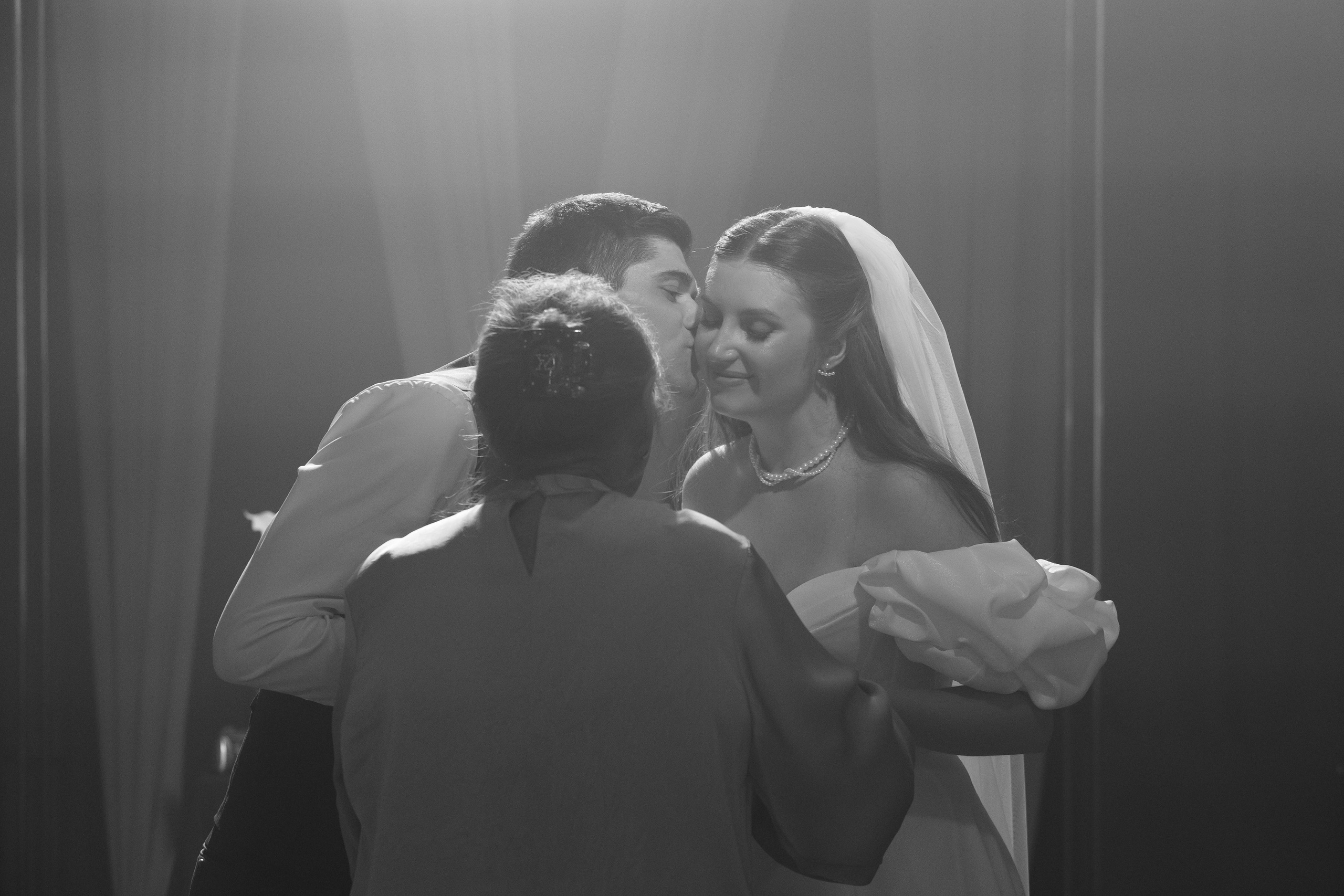 Ярослав & Арина. Свадебный фотограф Красноярск Элина Леонова