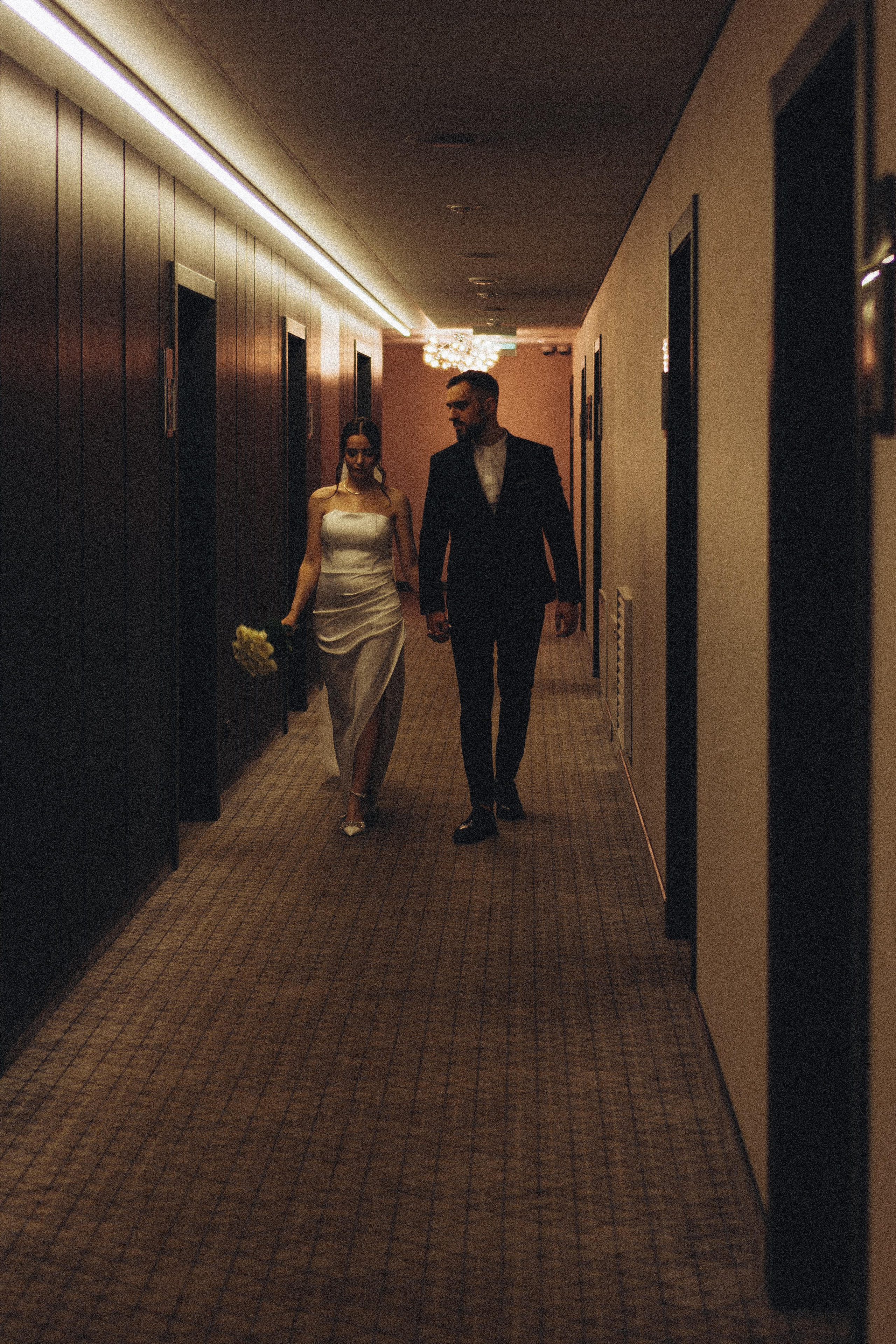 СВАДЕБНАЯ СЬЕМКА СБОРОВ ЖЕНИХА И НЕВЕСТЫ В ОТЕЛЕ И ТАКЖЕ ФОТОСЕССИИЯ В ОТЕЛЕЕ МЕГАПОЛИС БРЯНСК. Профессиональный фотограф, Санкт-Петербург — Виктория Богомолова