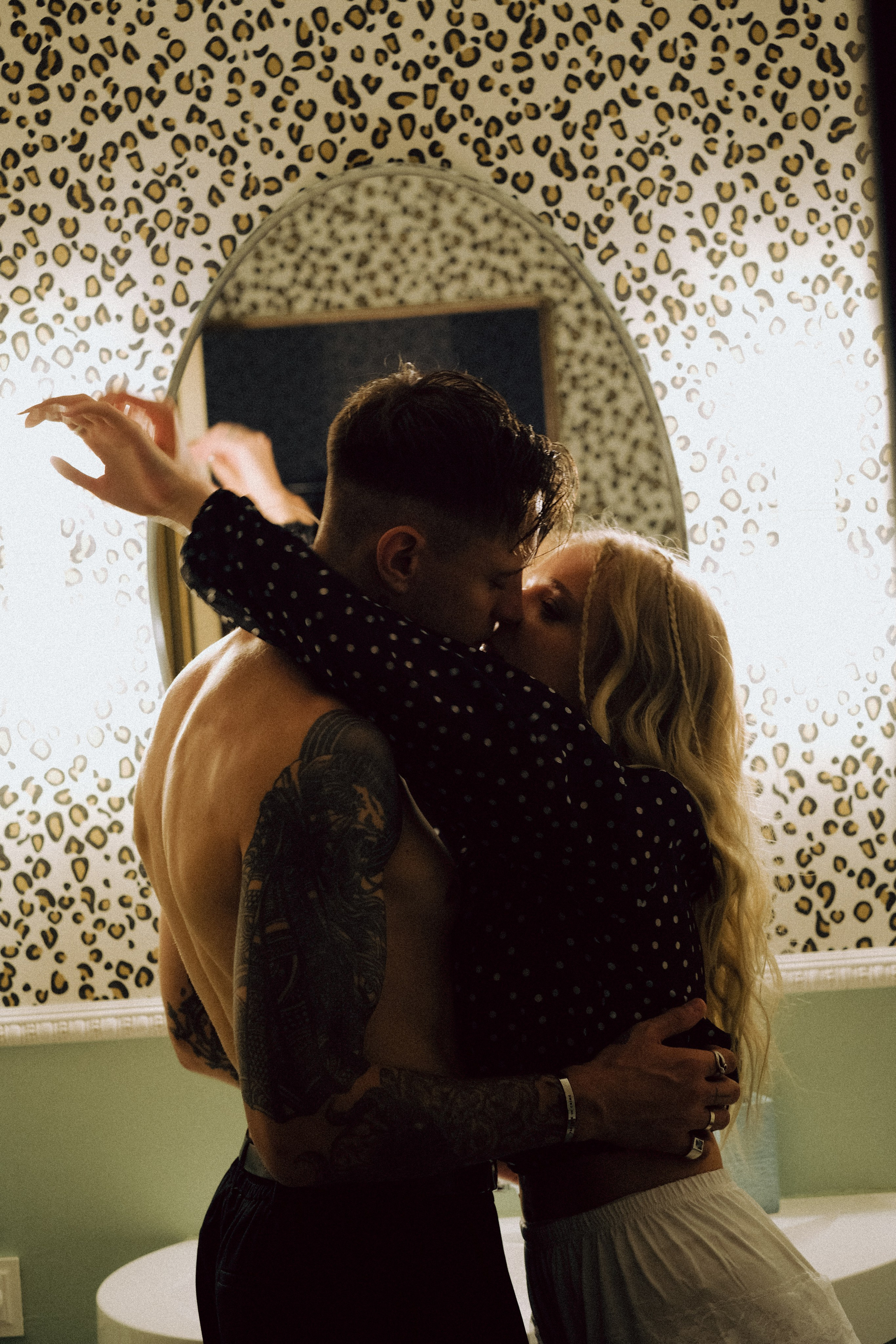 СВАДЕБНАЯ СЬЕМКА С КАБРИОЛЕТОМ В САНТК-ПЕТЕРБУРГЕ НА ПЕТРОГРАДКЕ В ОТЕЛЕ ПАНОРАМИКА. Профессиональный фотограф, Санкт-Петербург — Виктория Богомолова