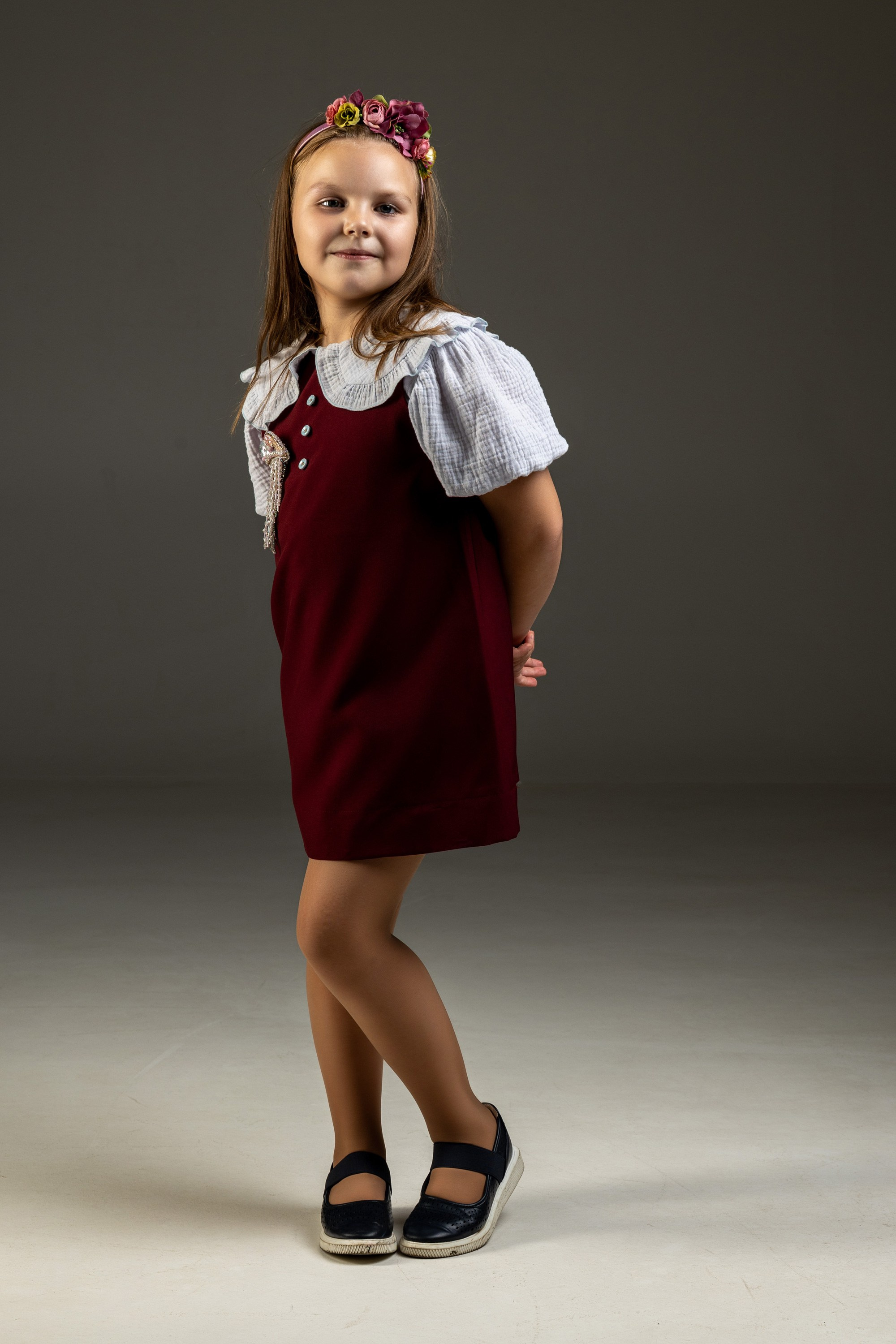 Настя. Дай портреты молодым