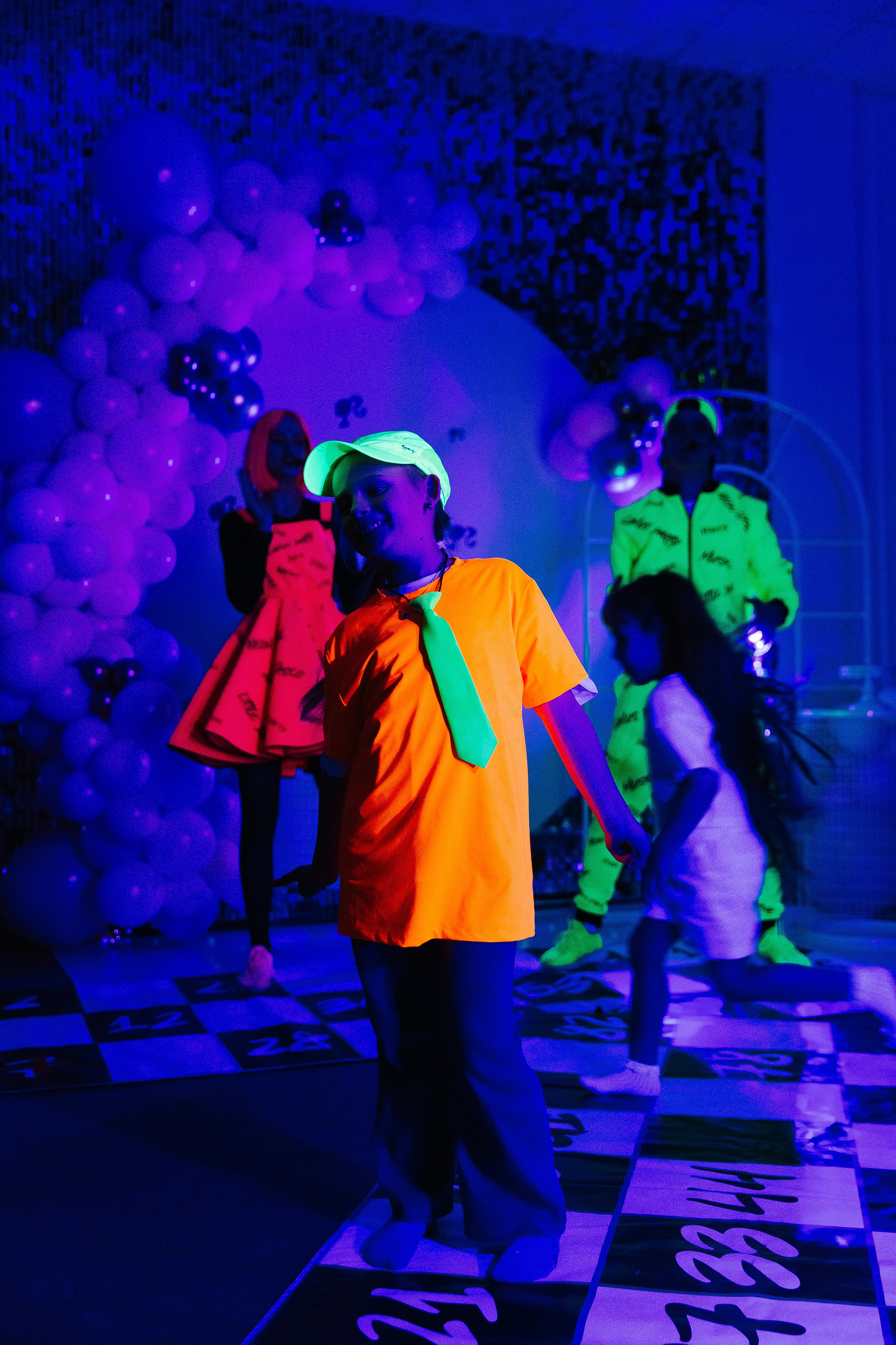 Неоновая вечеринка. Фотограф в Красноярске Любовь Малеева