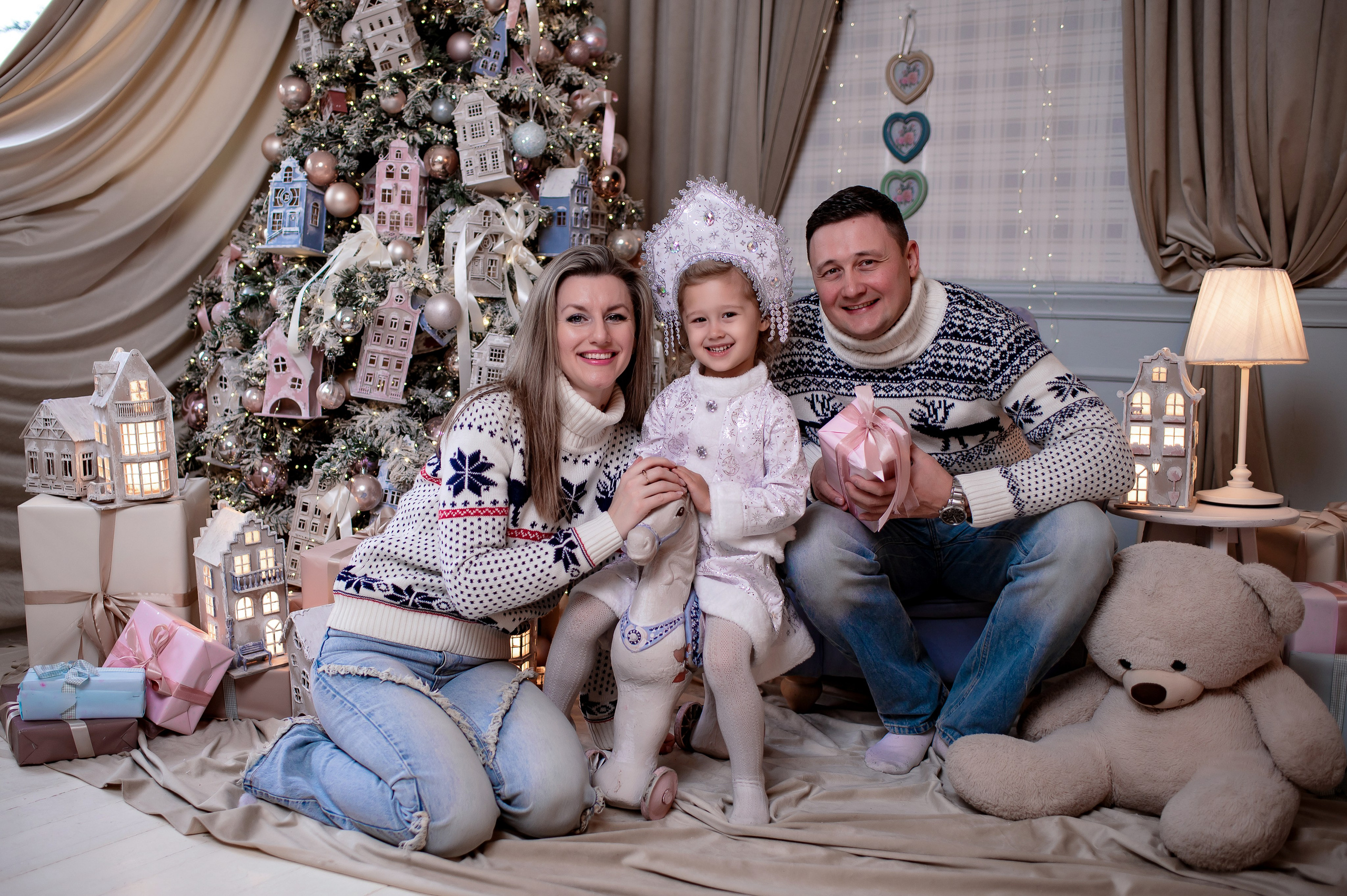 Семейная новогодняя фотосессия в г. Краснодар. Семейный и детский фотограф в Краснодаре Ольга Осинцева